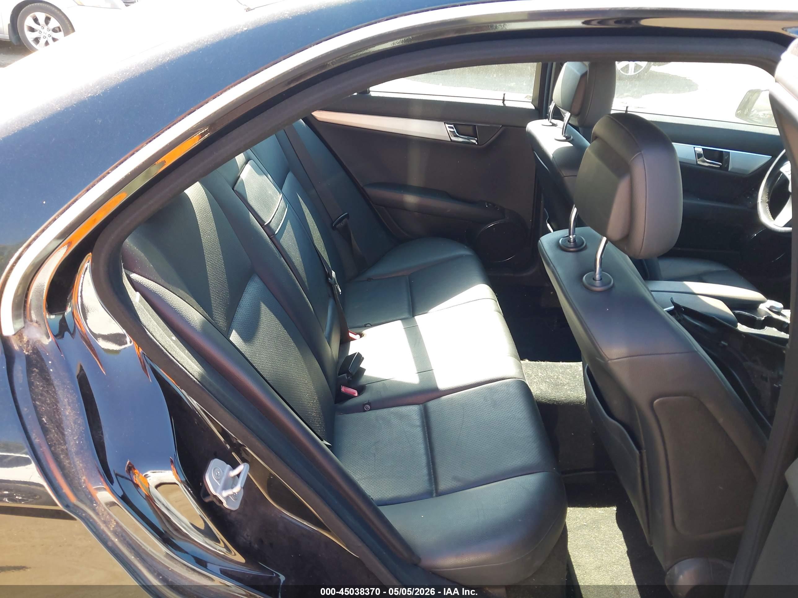 MERCEDES-BENZ C image 8
