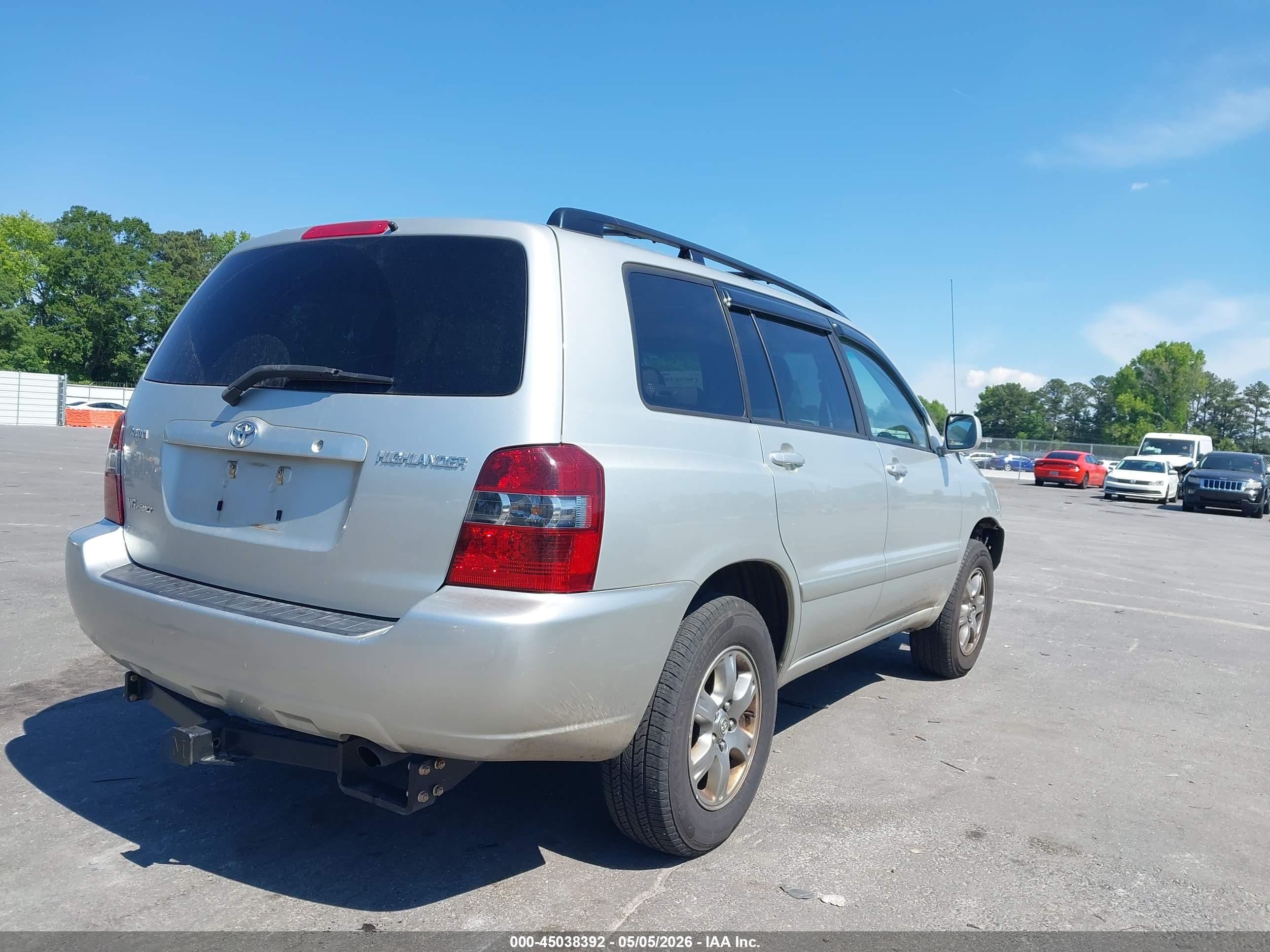 TOYOTA HIGHLANDER image 4