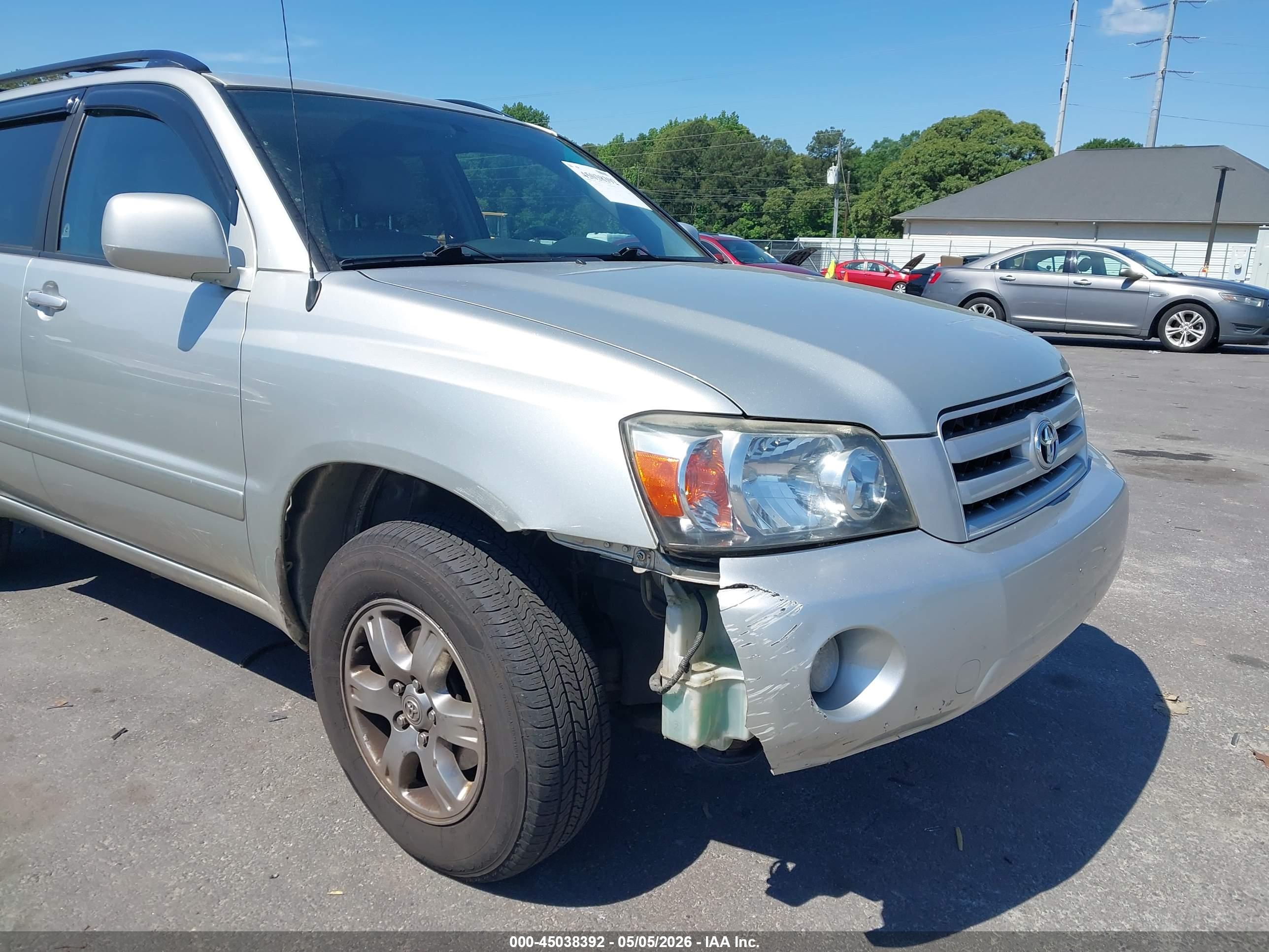 TOYOTA HIGHLANDER image 6