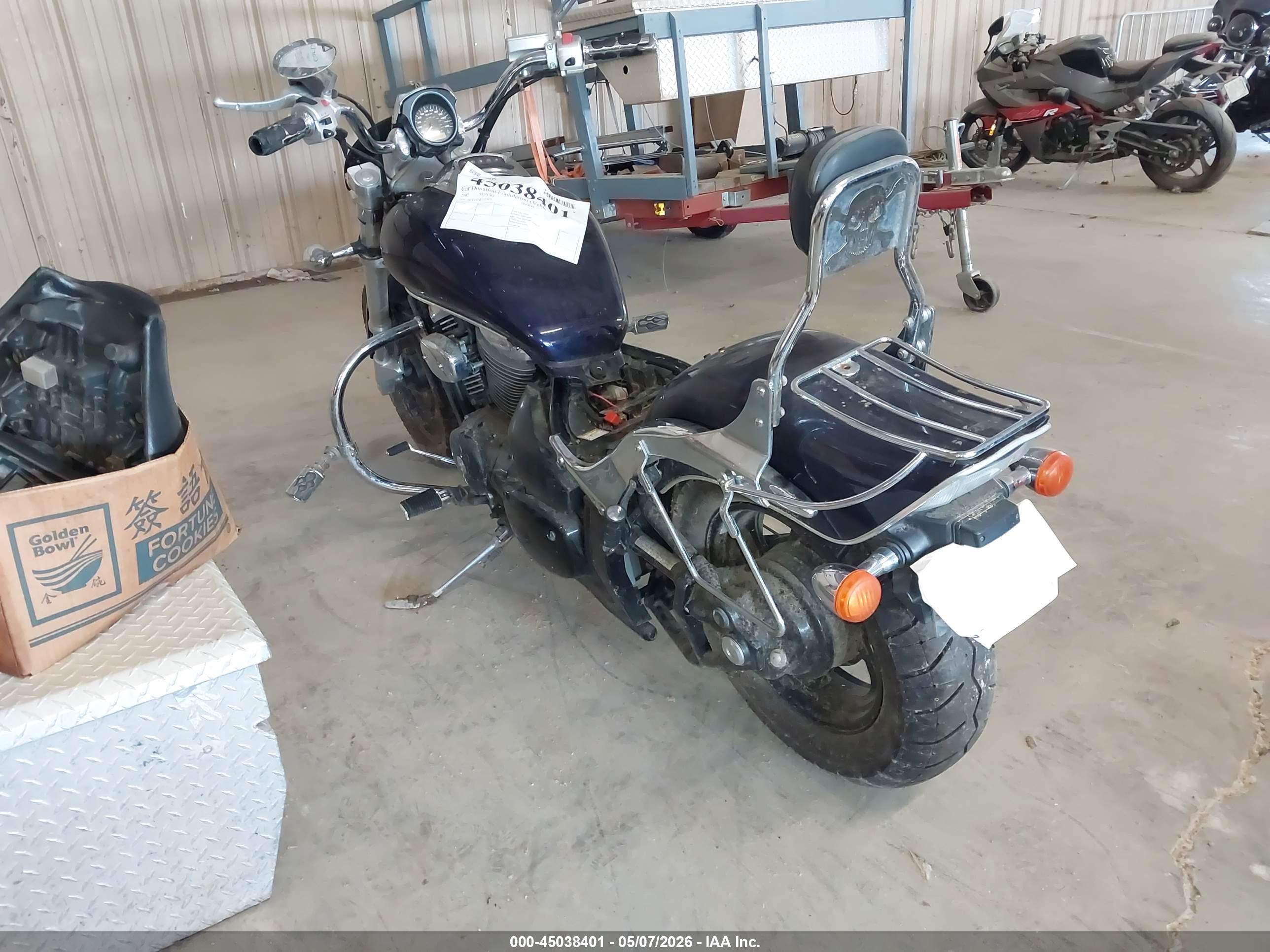 SUZUKI VZ800 image 3
