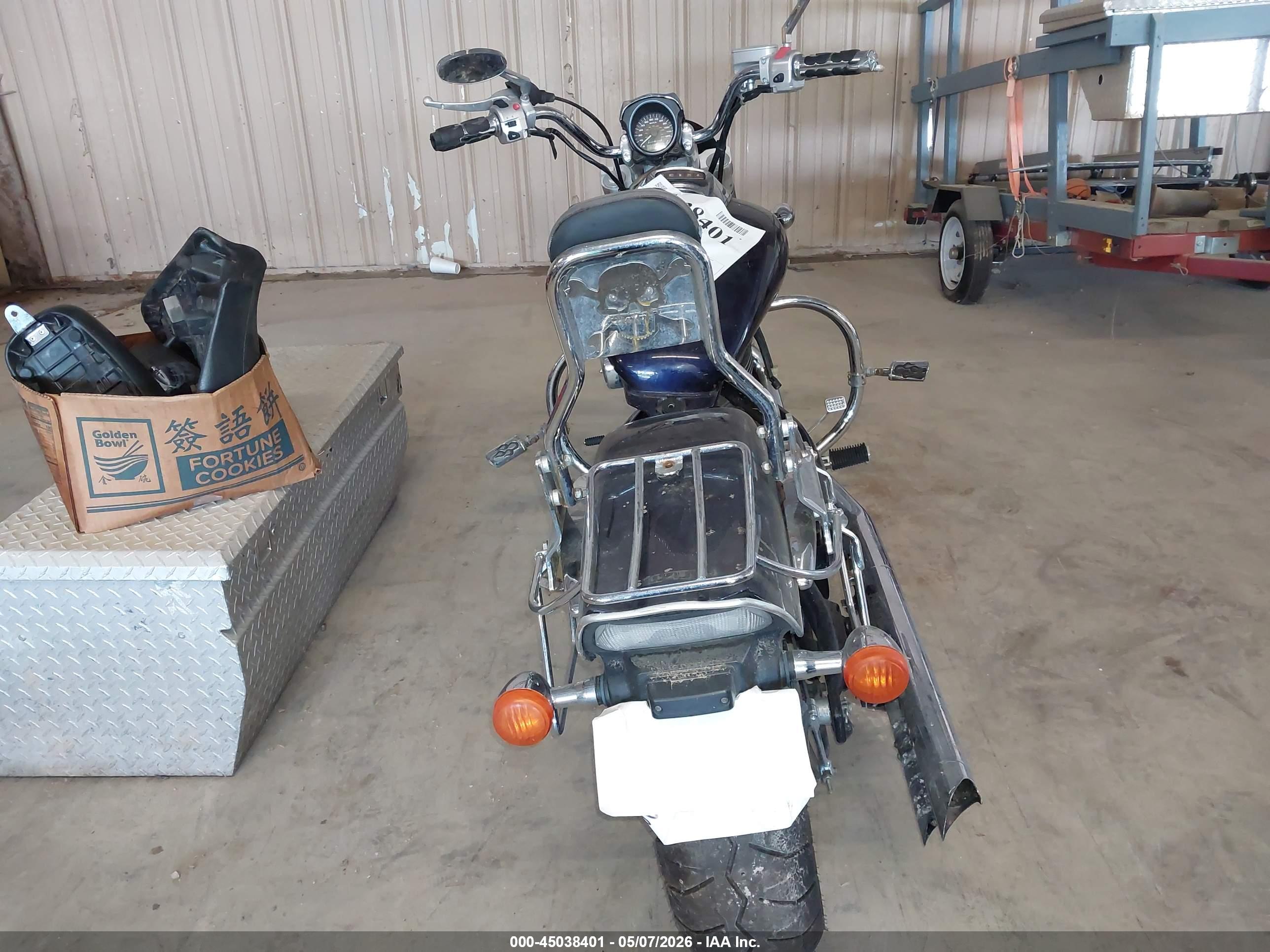 SUZUKI VZ800 image 6