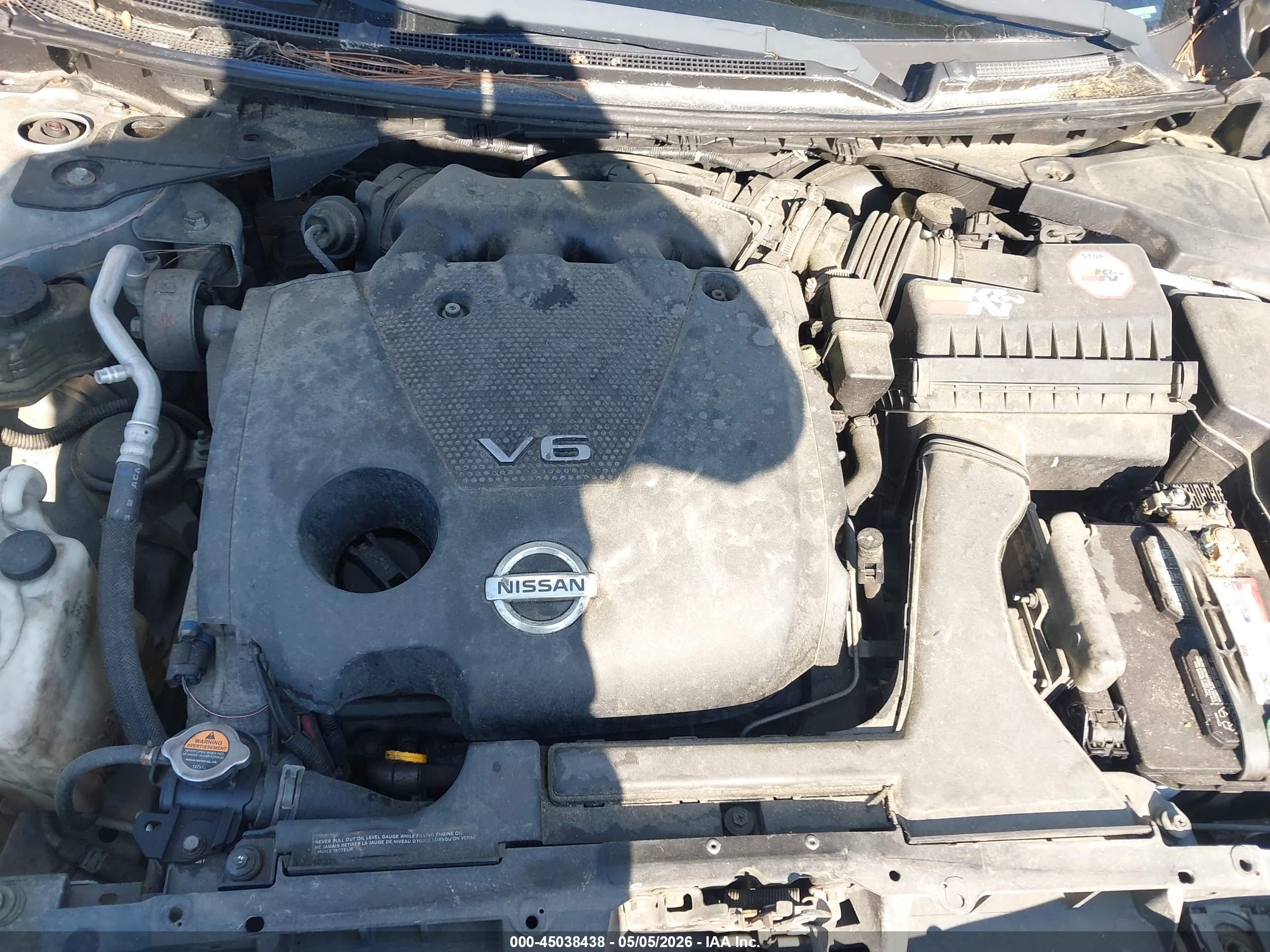 NISSAN MAXIMA image 10