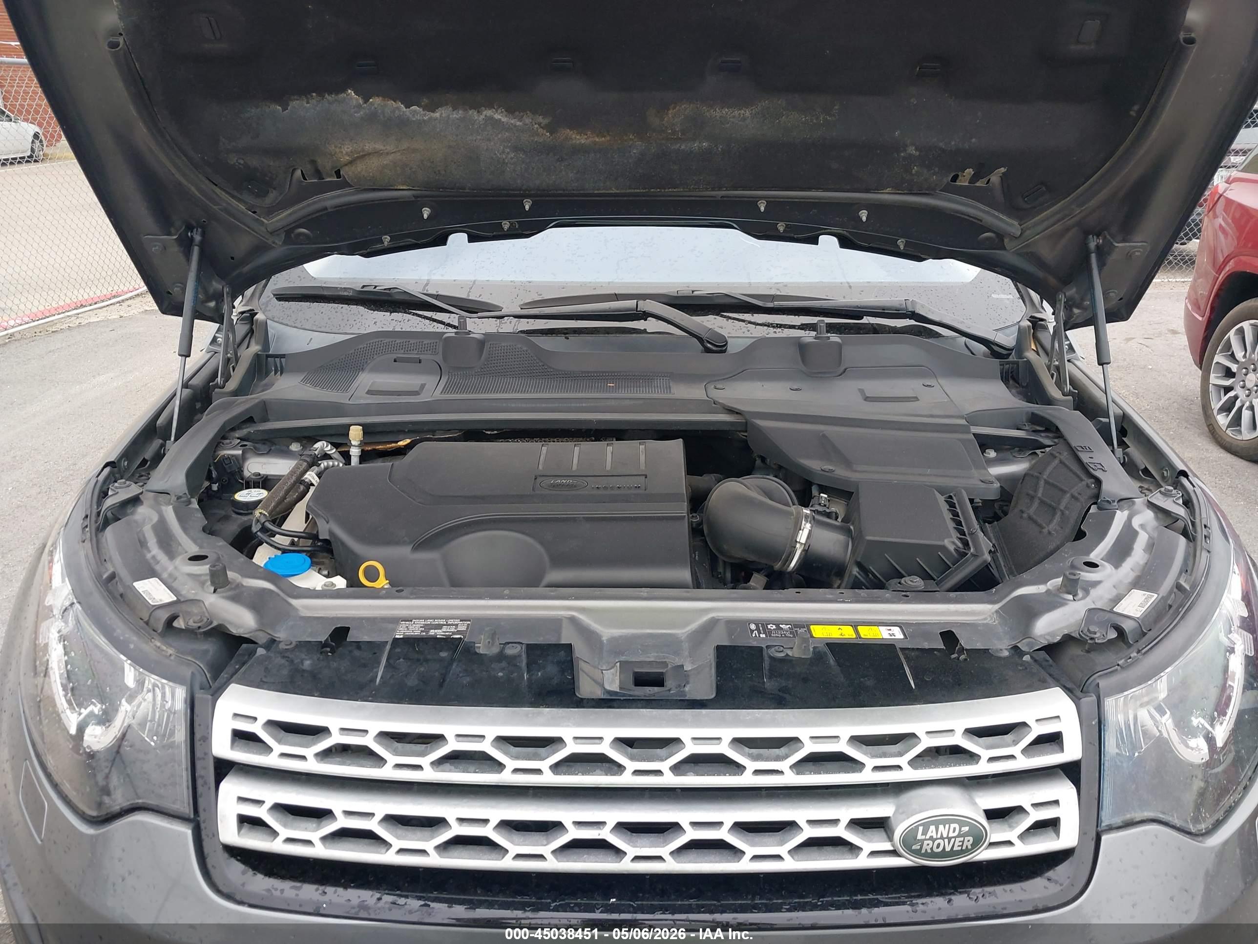 LAND ROVER image 10