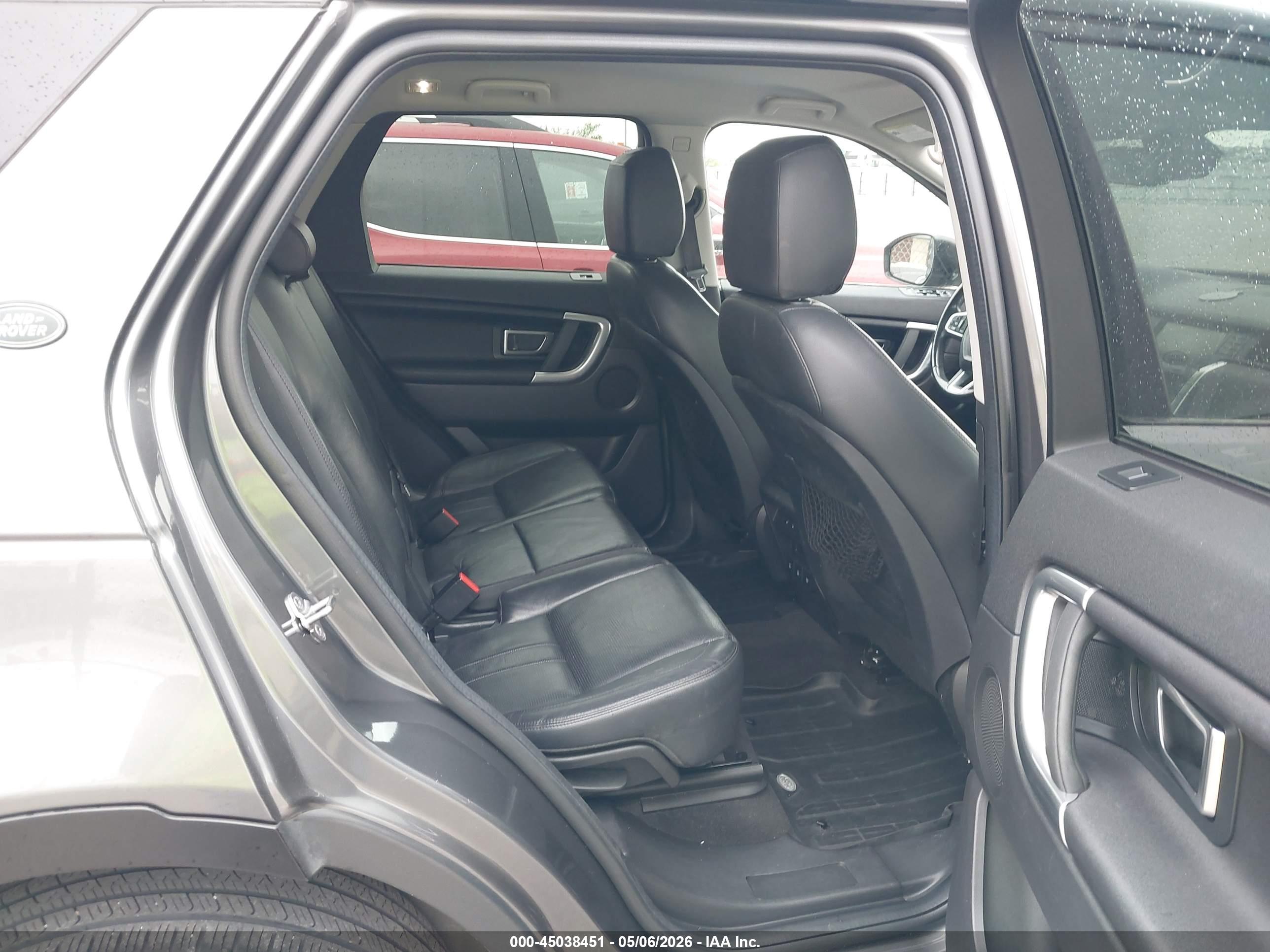 LAND ROVER image 8