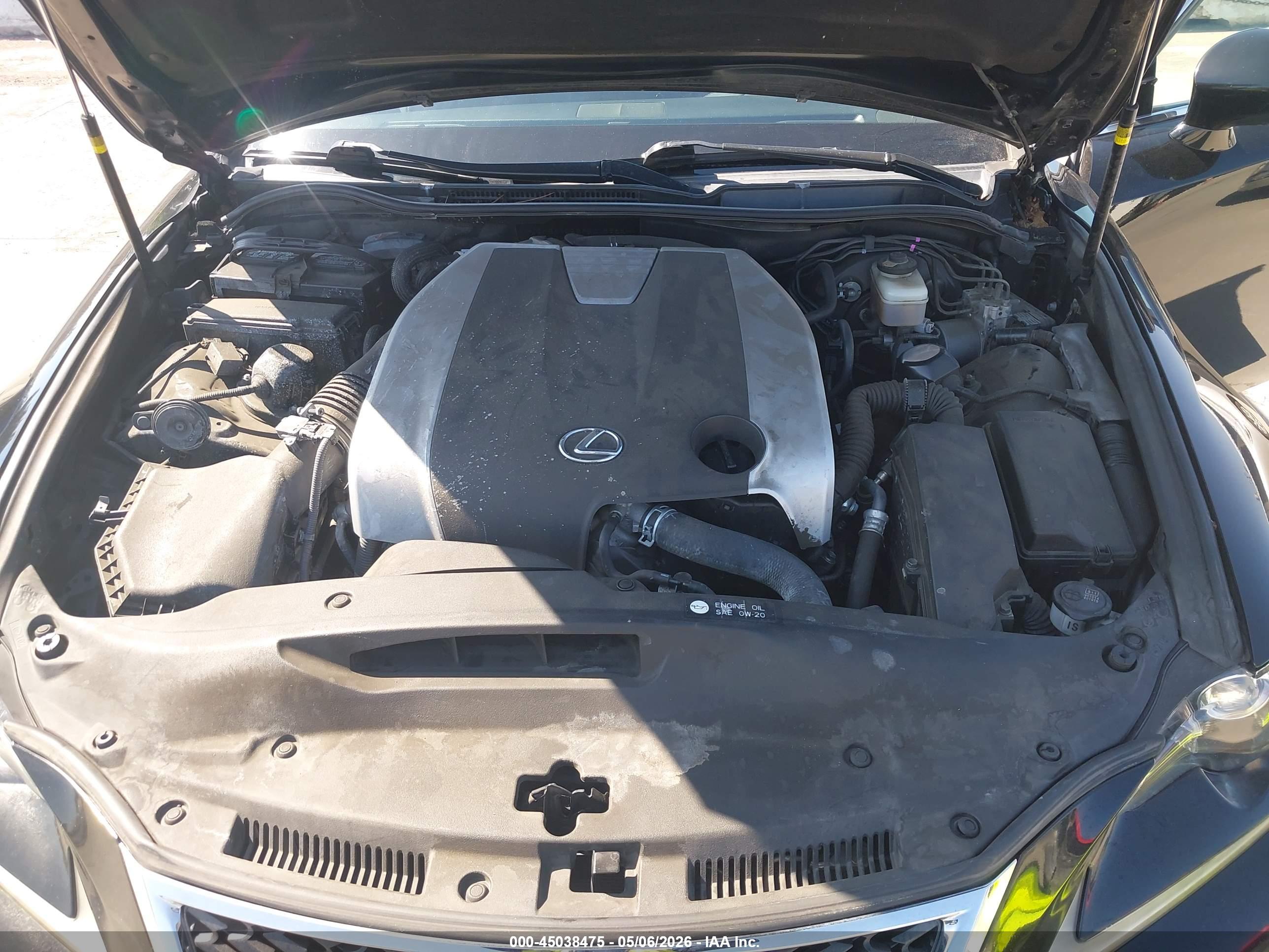 LEXUS IS image 10