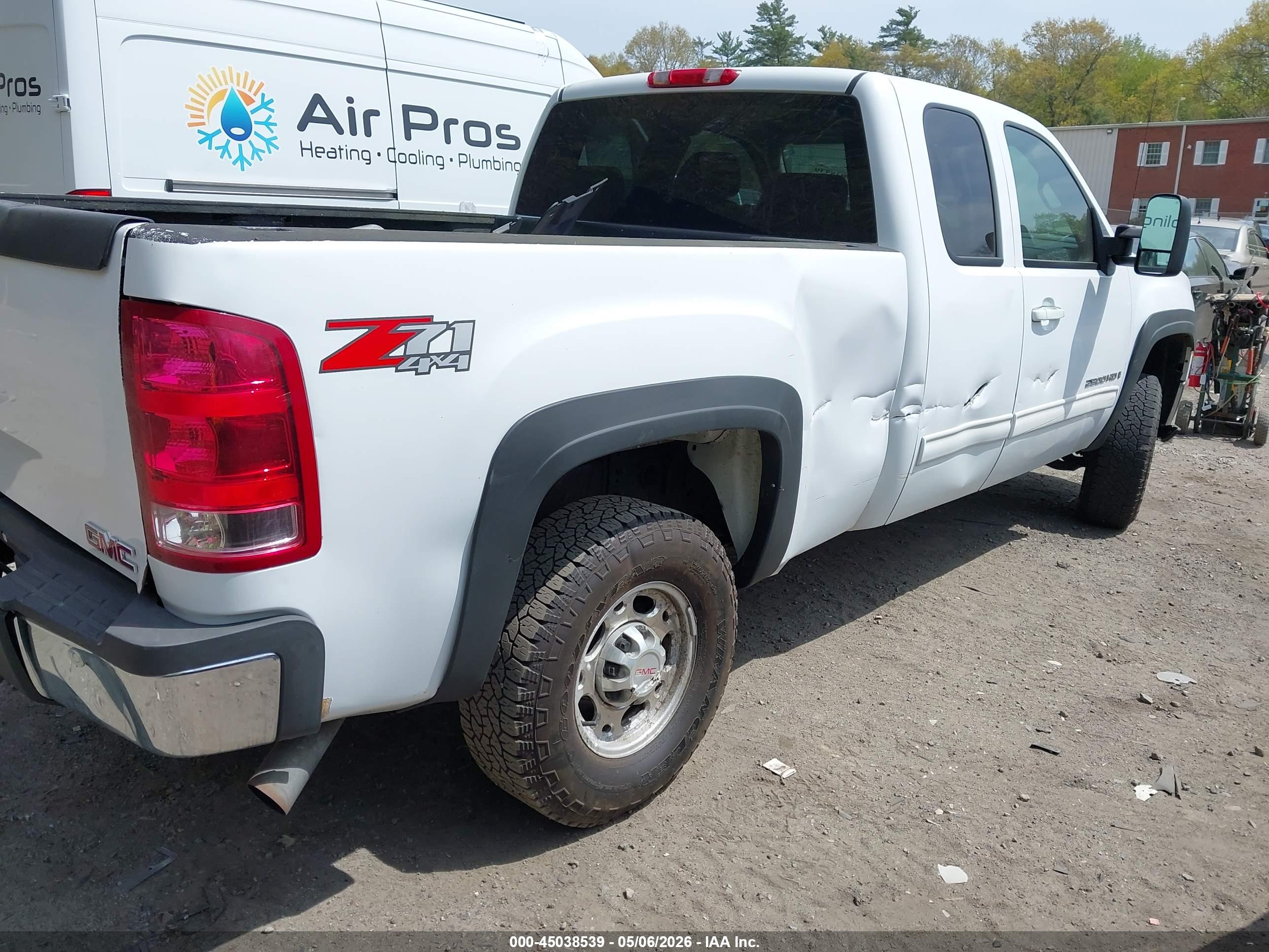 GMC SIERRA image 4