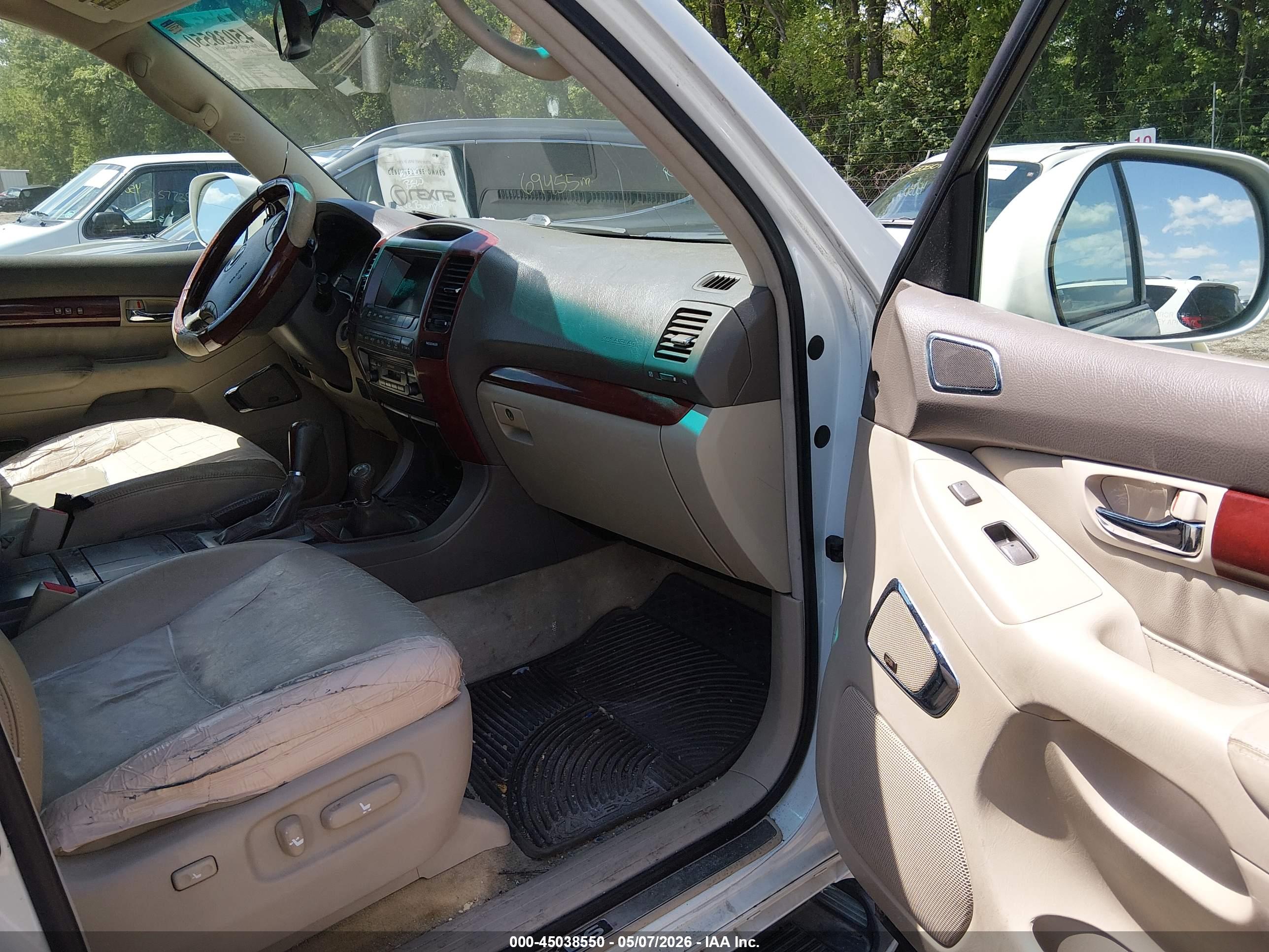 LEXUS GX image 5