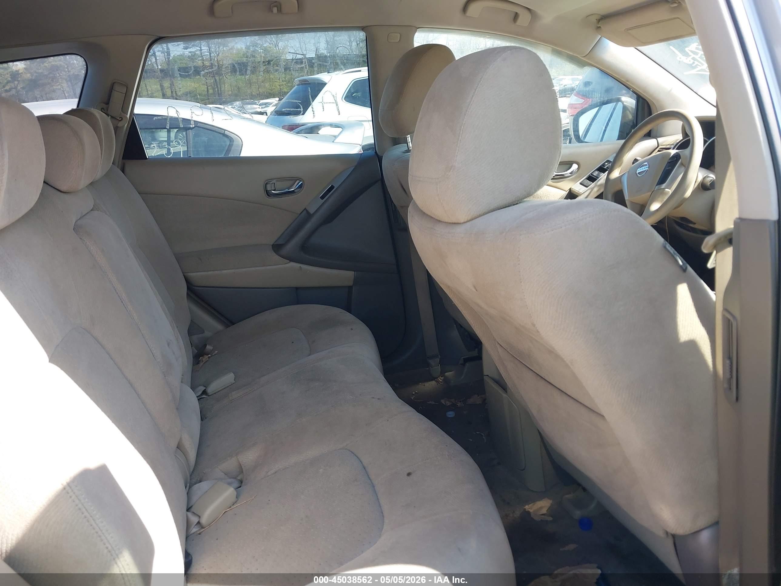NISSAN MURANO image 8