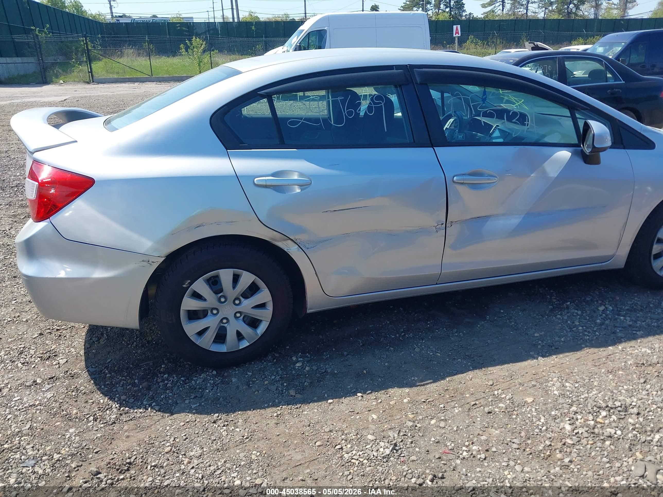 HONDA CIVIC image 6