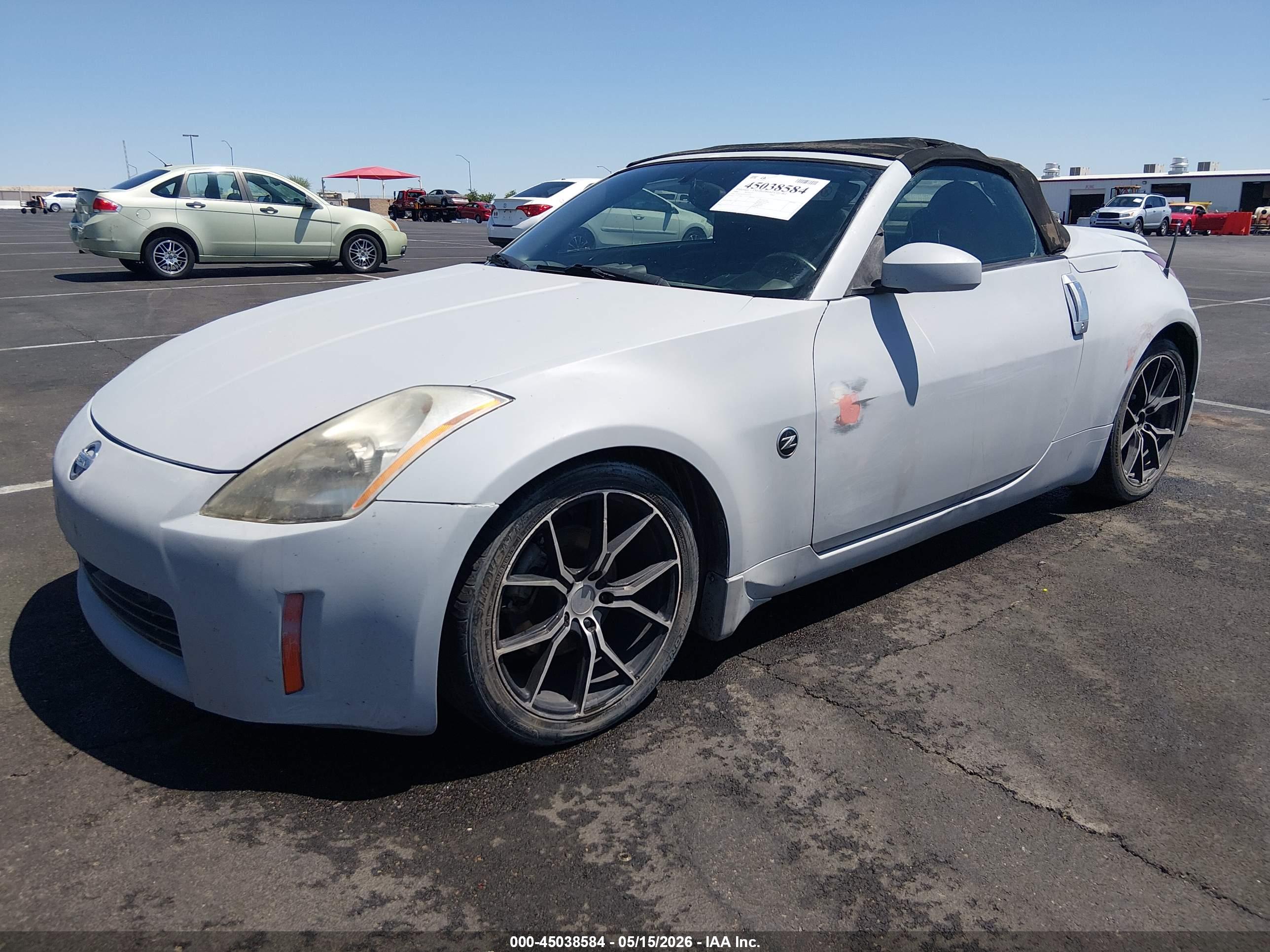 NISSAN 350Z image 2