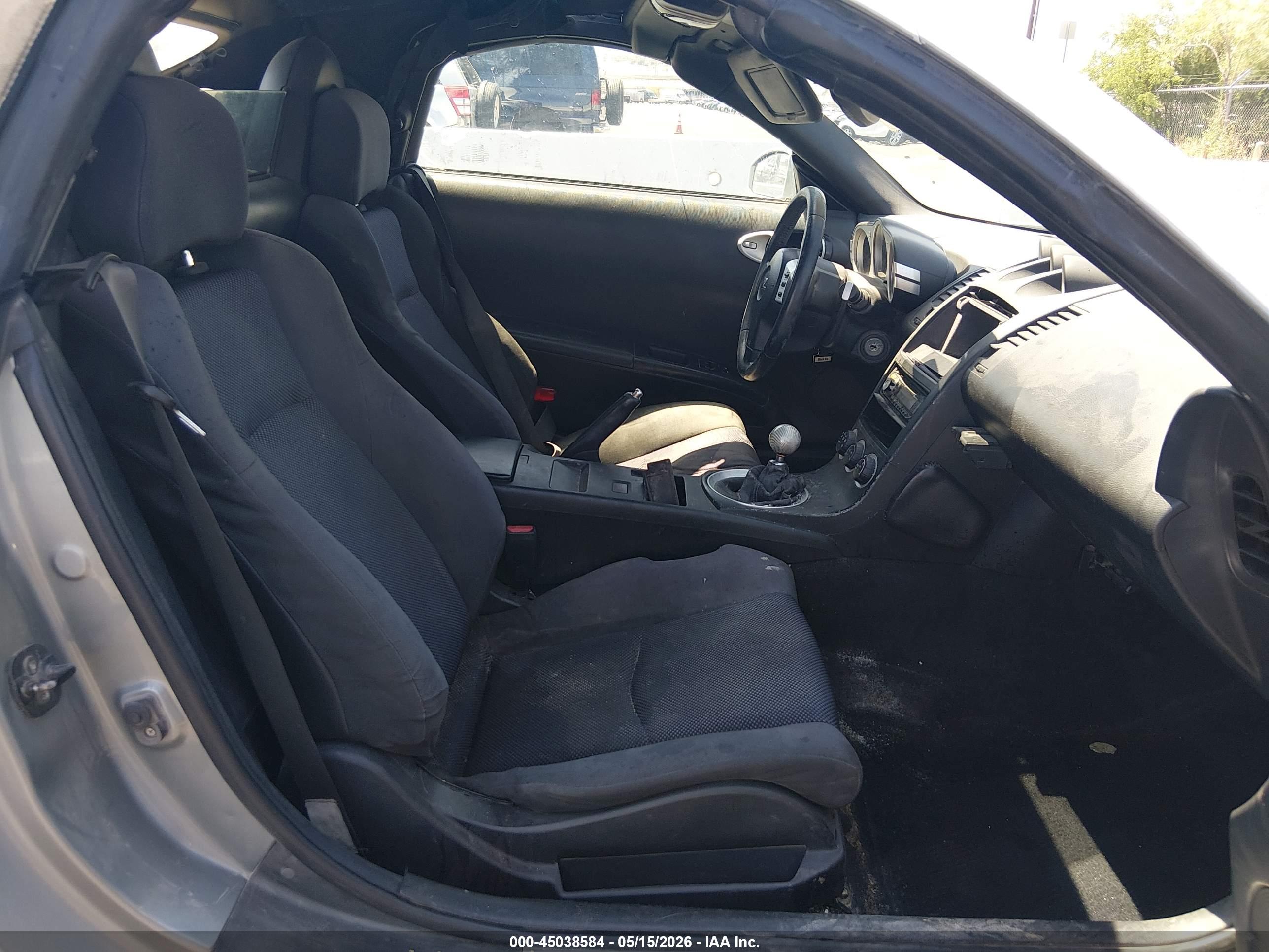 NISSAN 350Z image 5