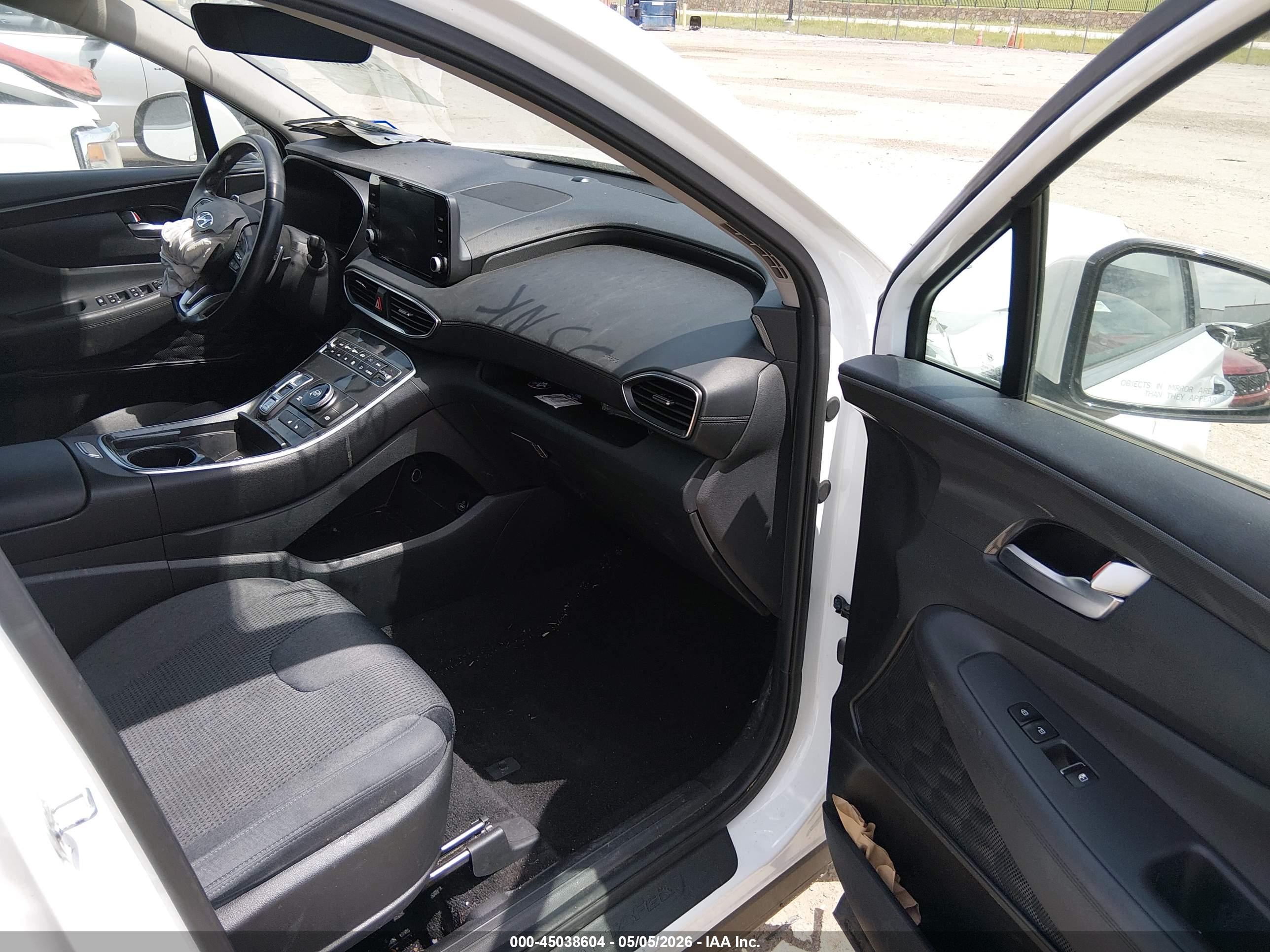 HYUNDAI SANTA image 5