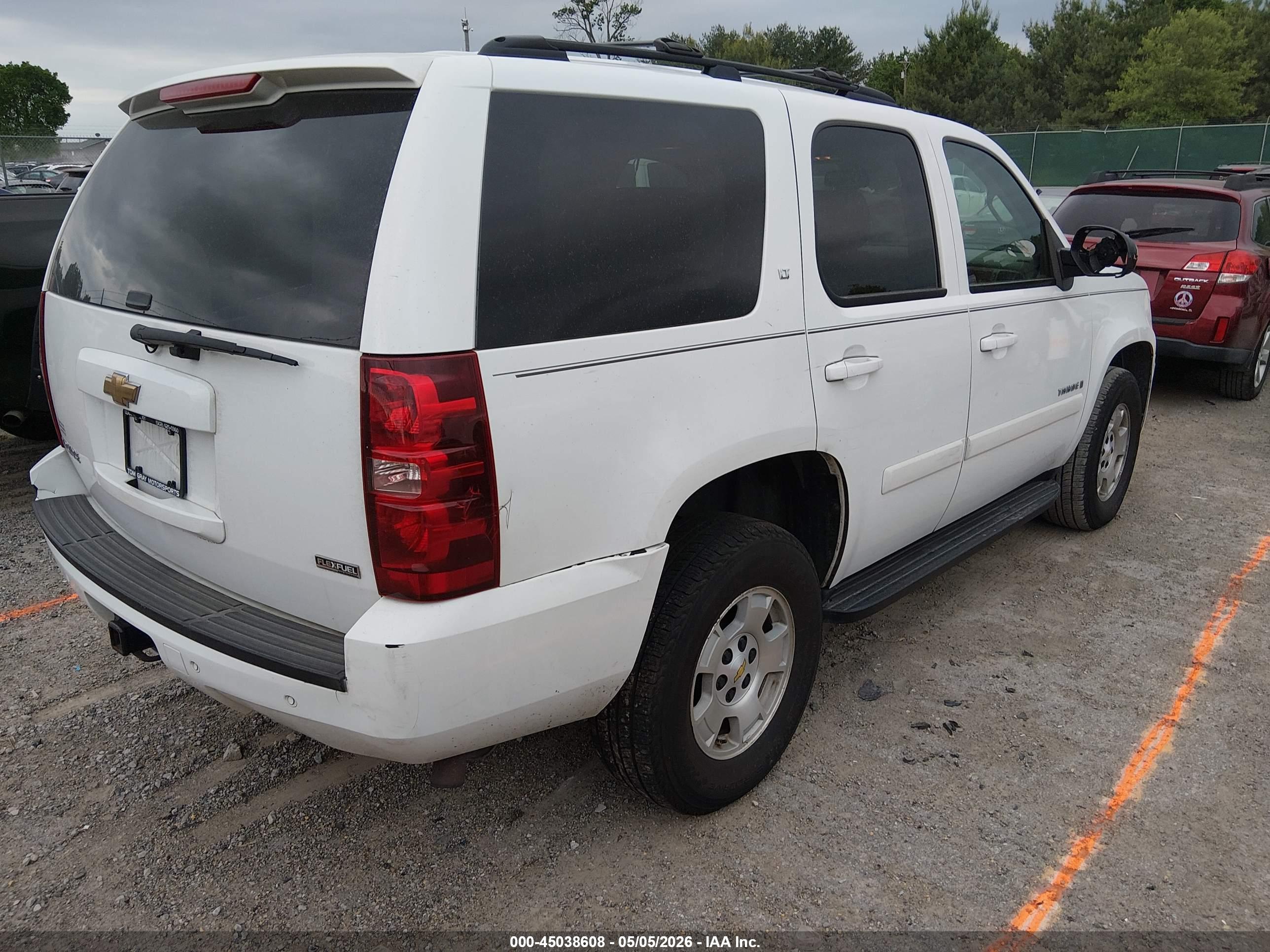 CHEVROLET TAHOE image 4