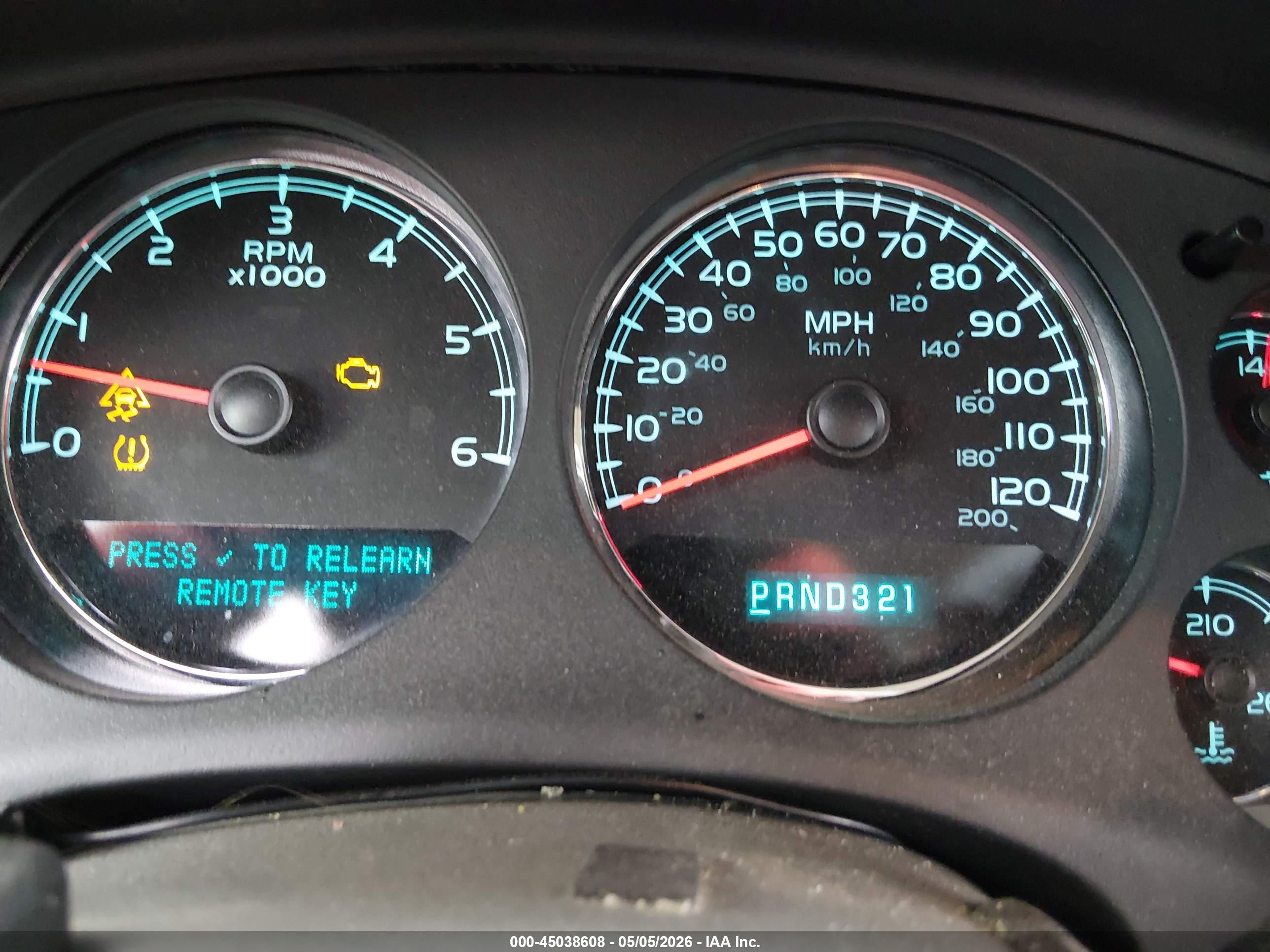 CHEVROLET TAHOE image 7