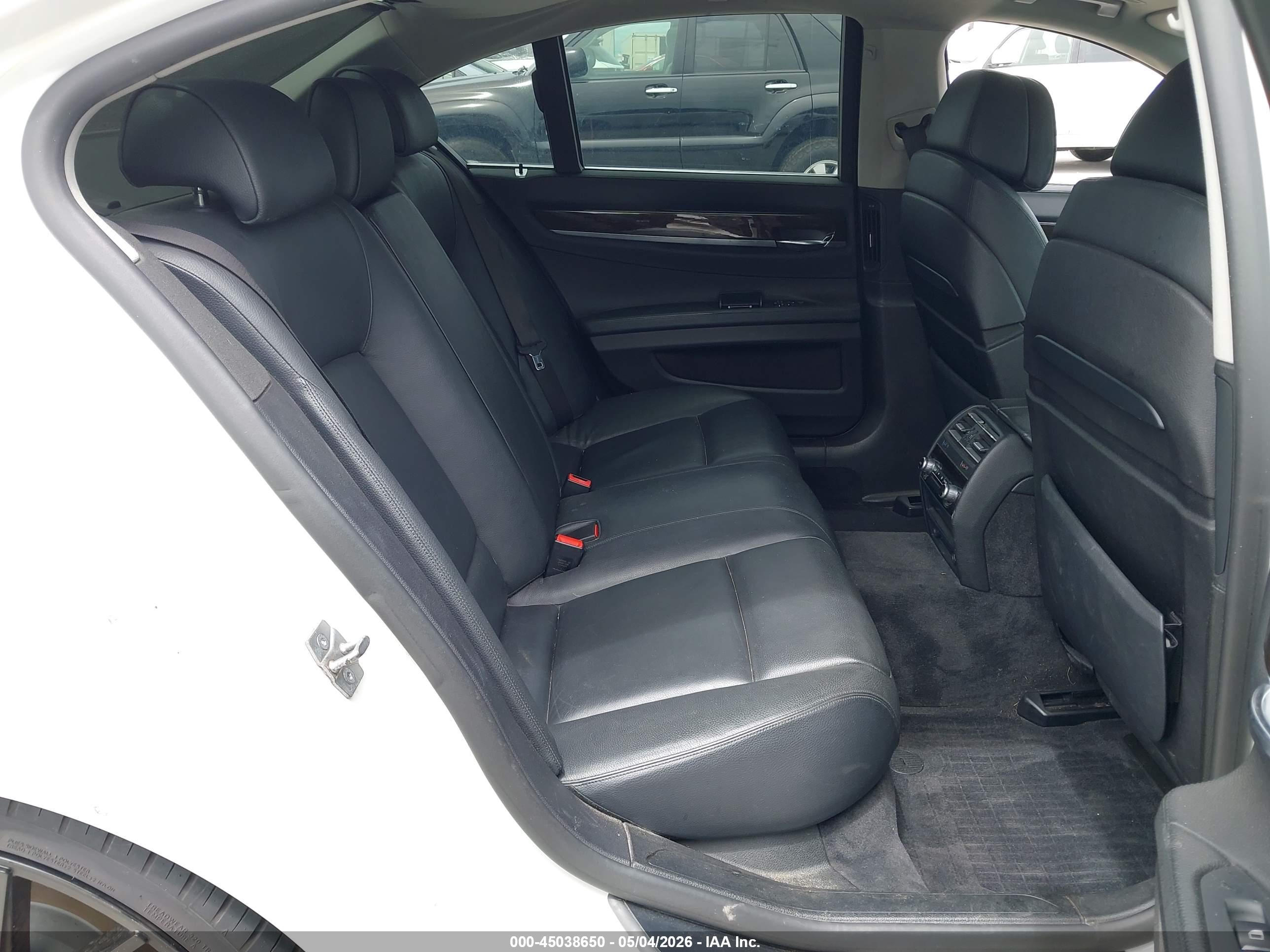 BMW 740I image 8