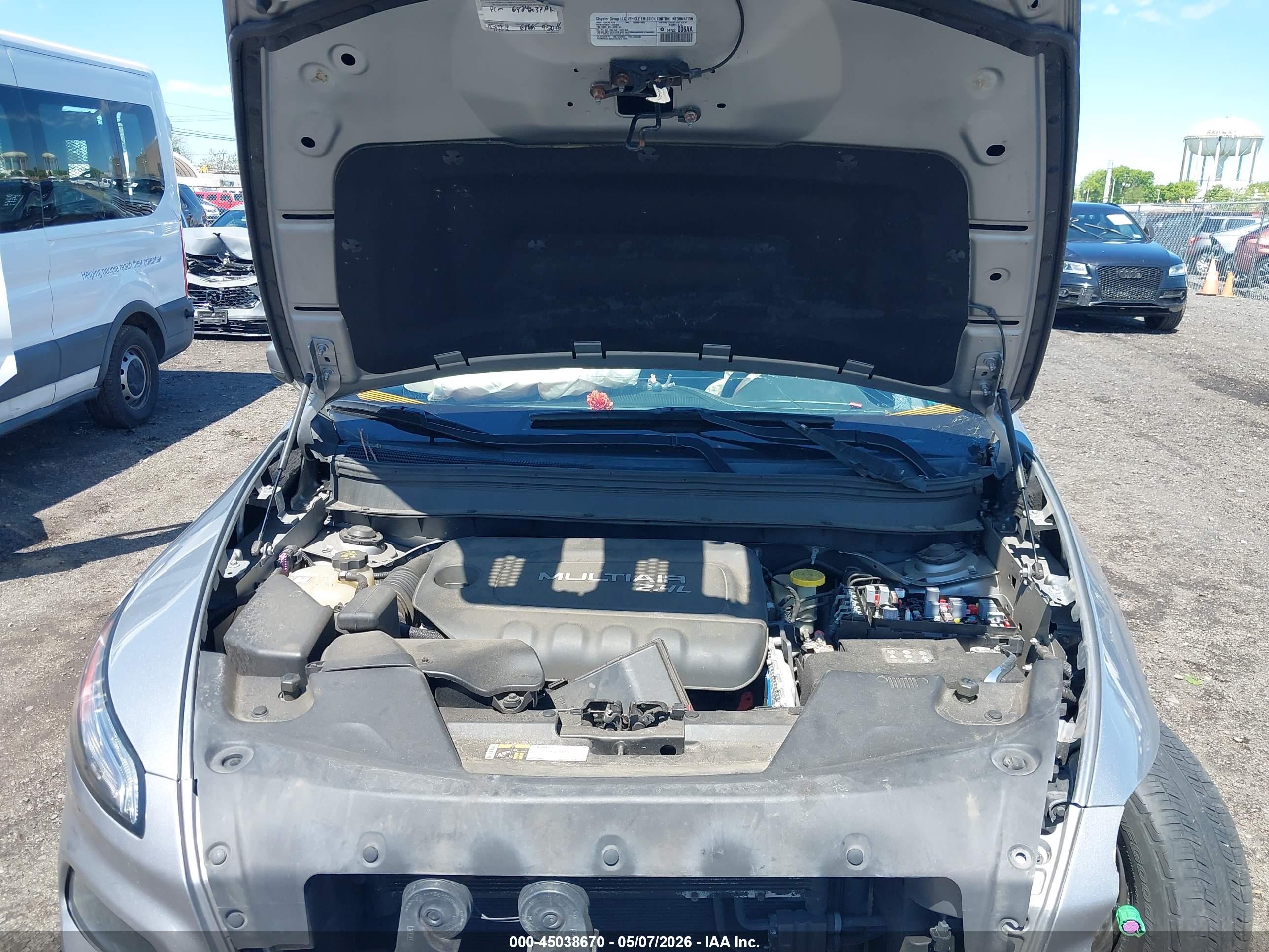 JEEP CHEROKEE image 10