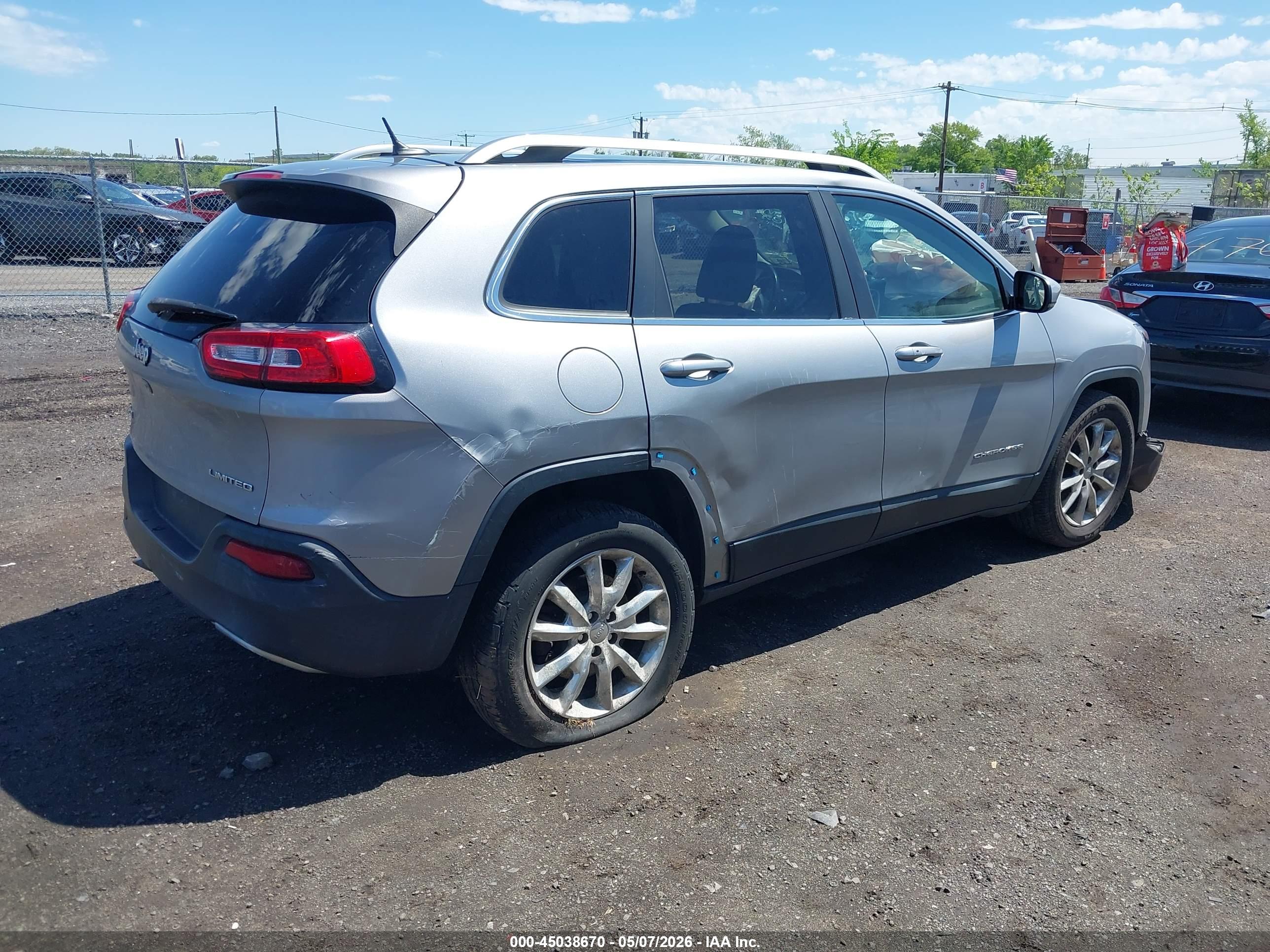 JEEP CHEROKEE image 4