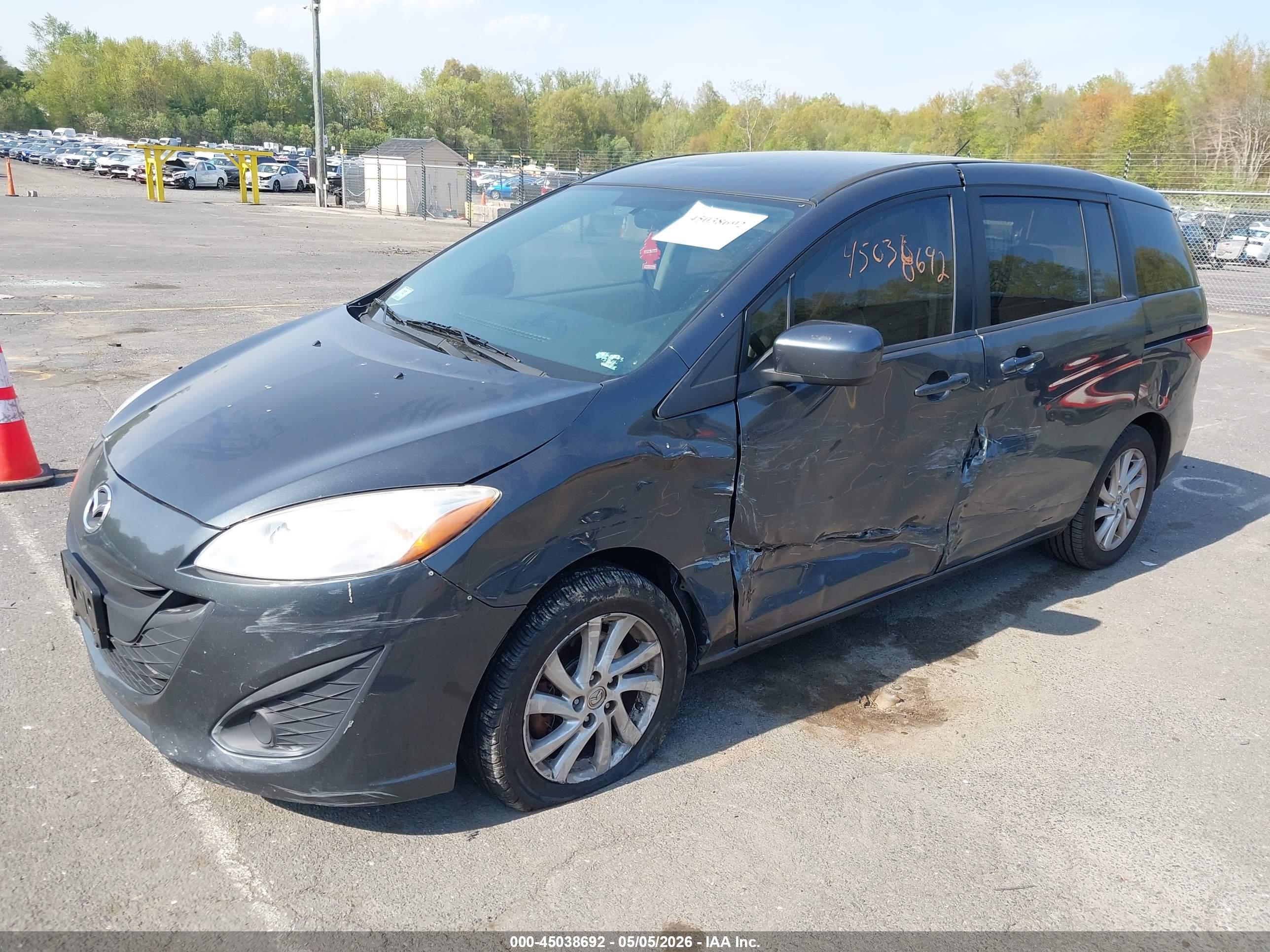 MAZDA MAZDA5 image 2