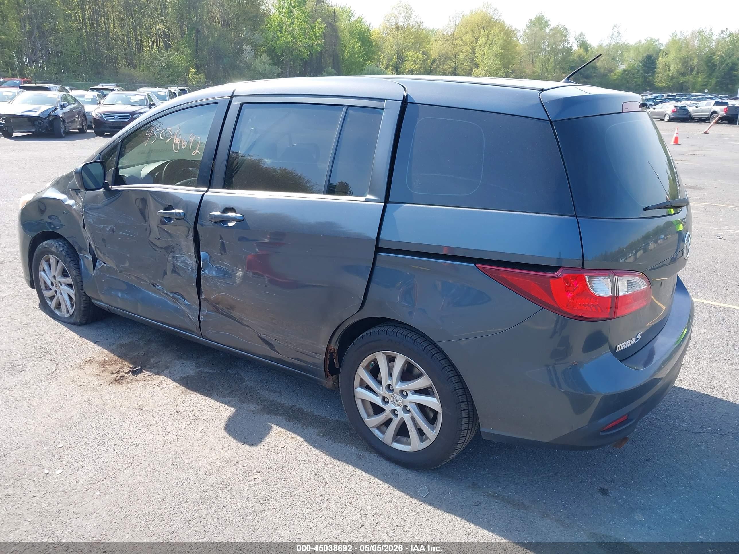 MAZDA MAZDA5 image 3