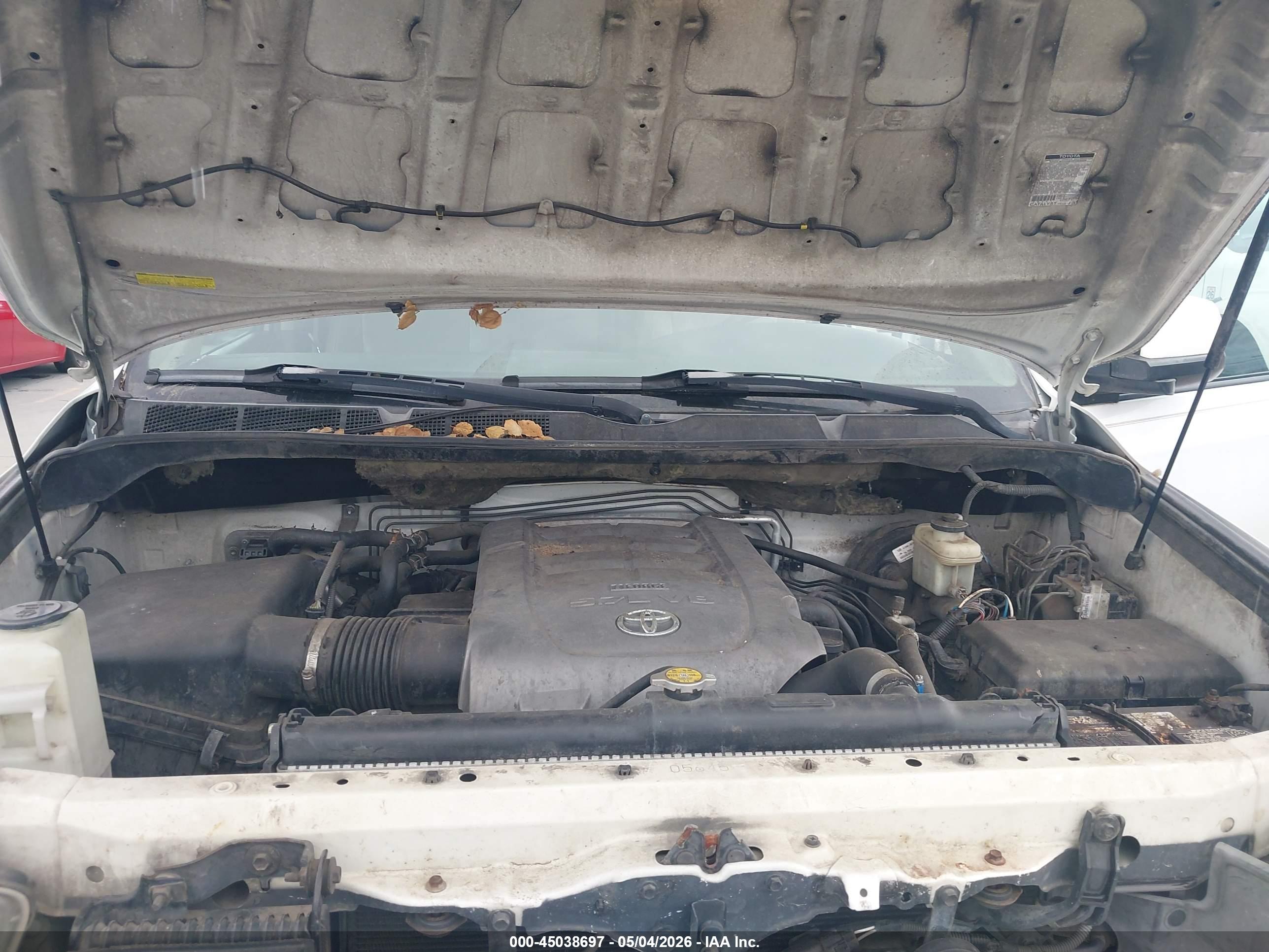 TOYOTA SEQUOIA image 10