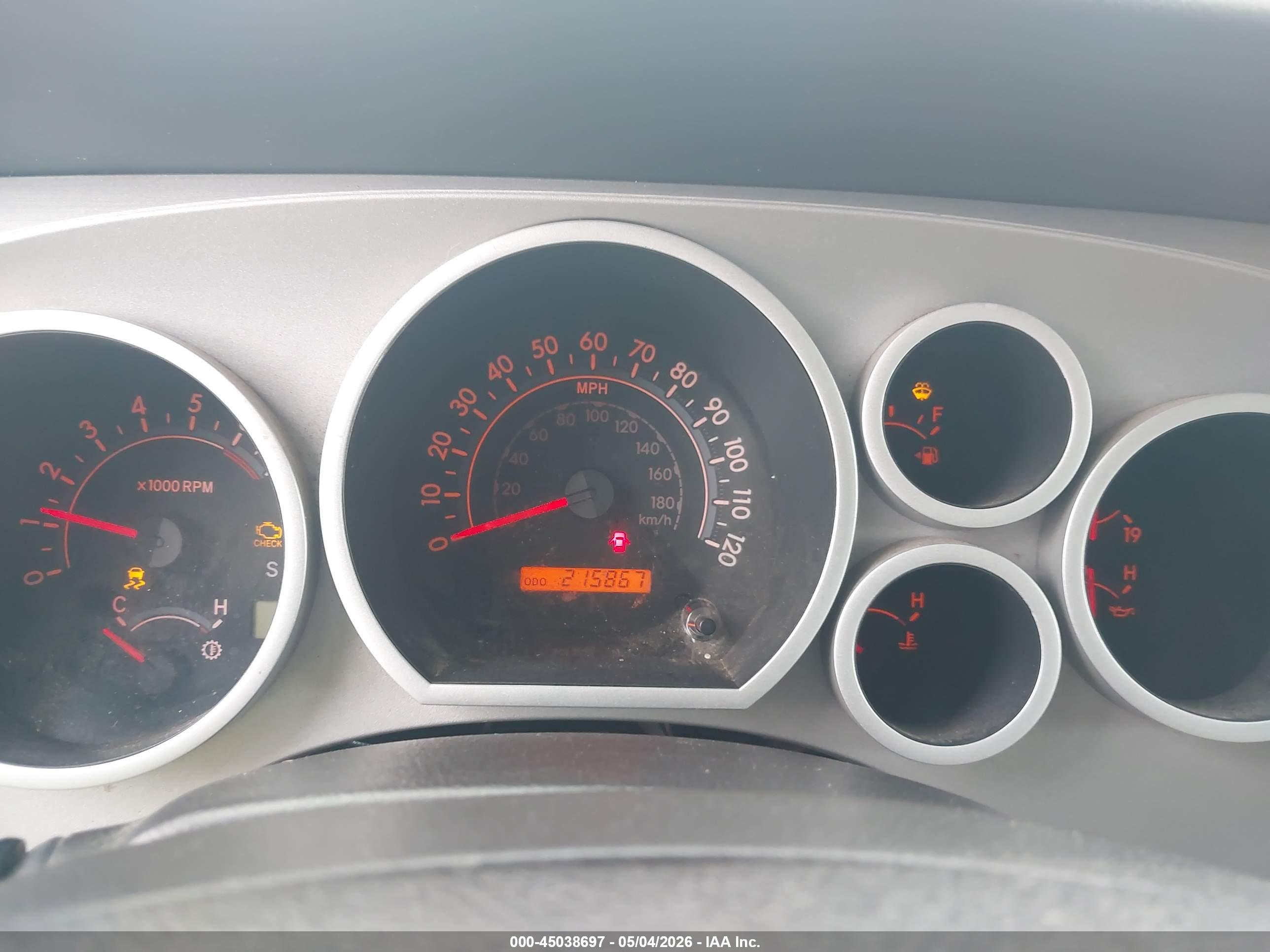 TOYOTA SEQUOIA image 7