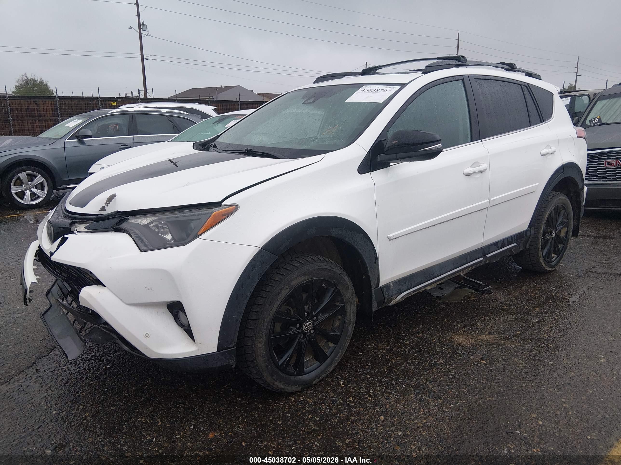 TOYOTA RAV4 image 2