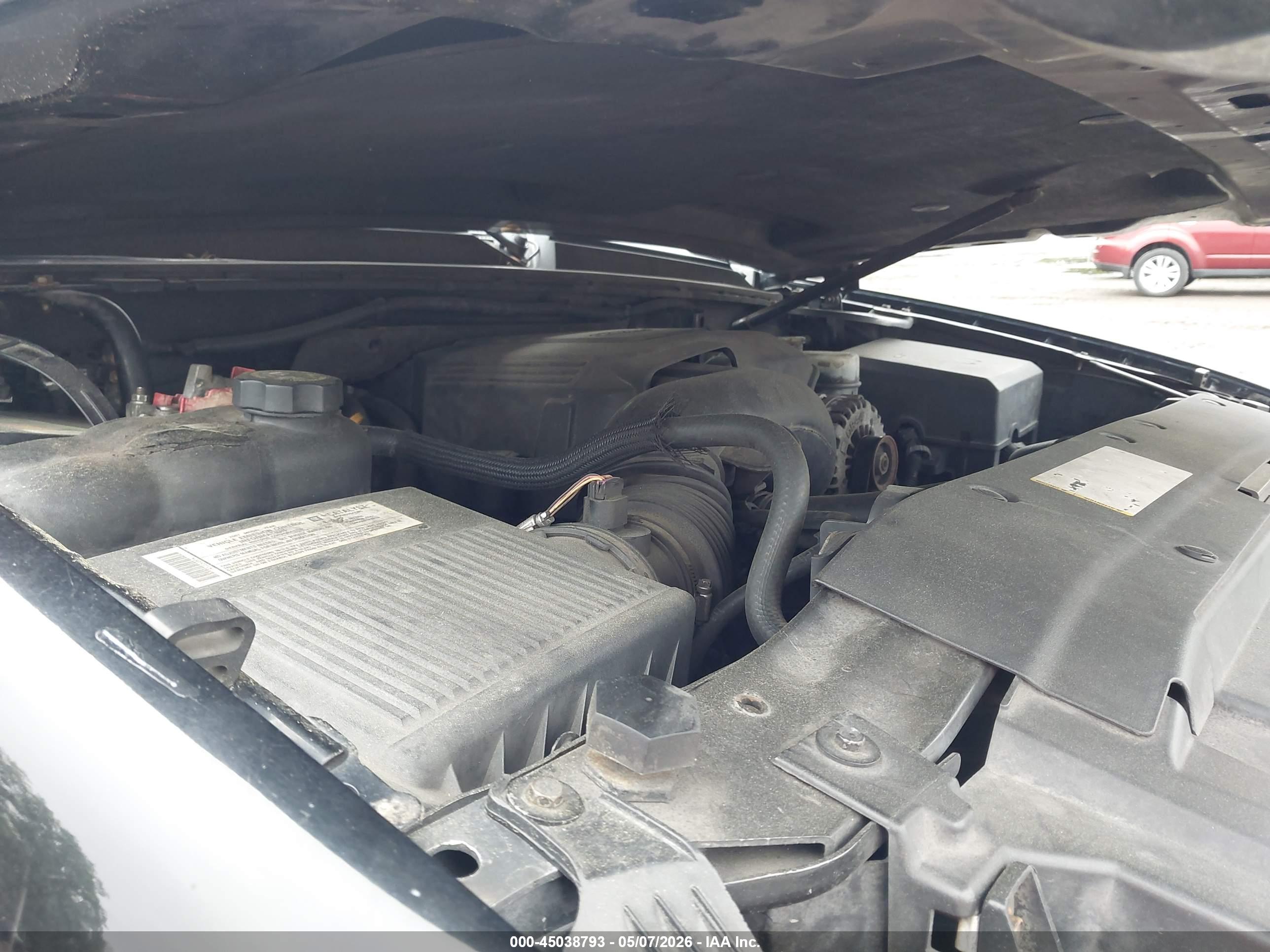 CHEVROLET TAHOE image 10