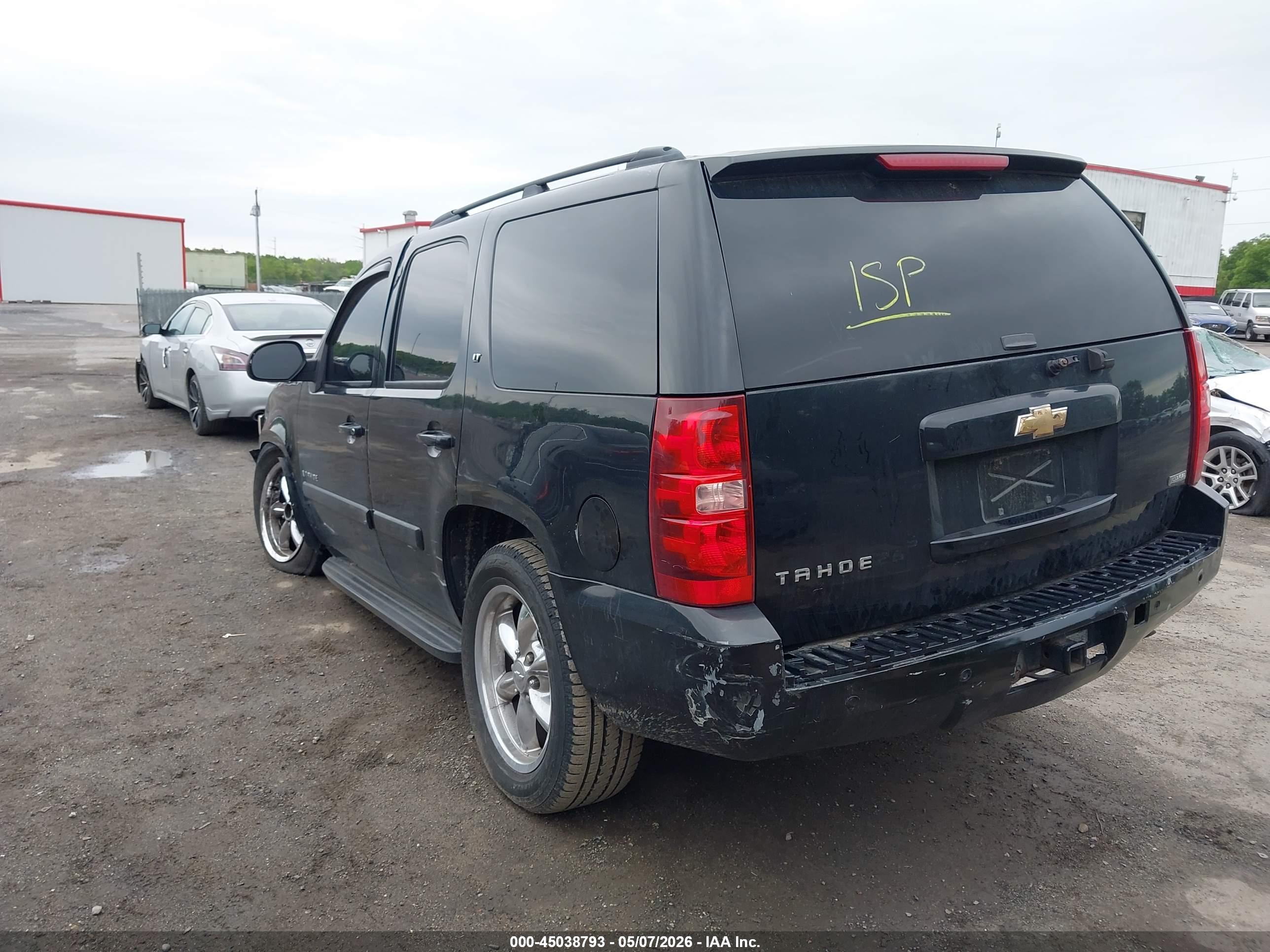 CHEVROLET TAHOE image 3