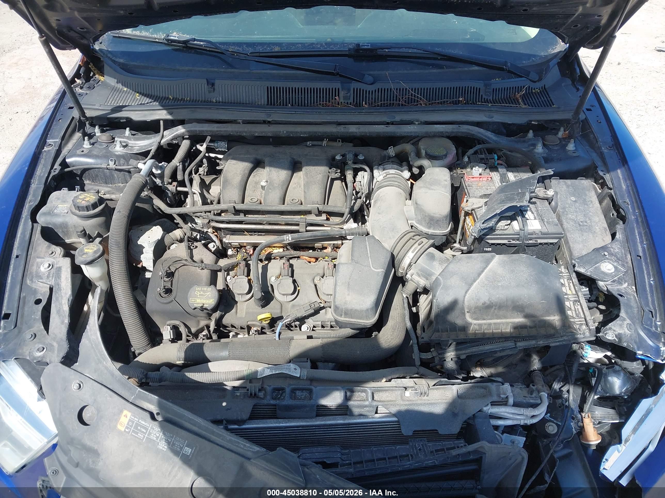 FORD TAURUS image 10