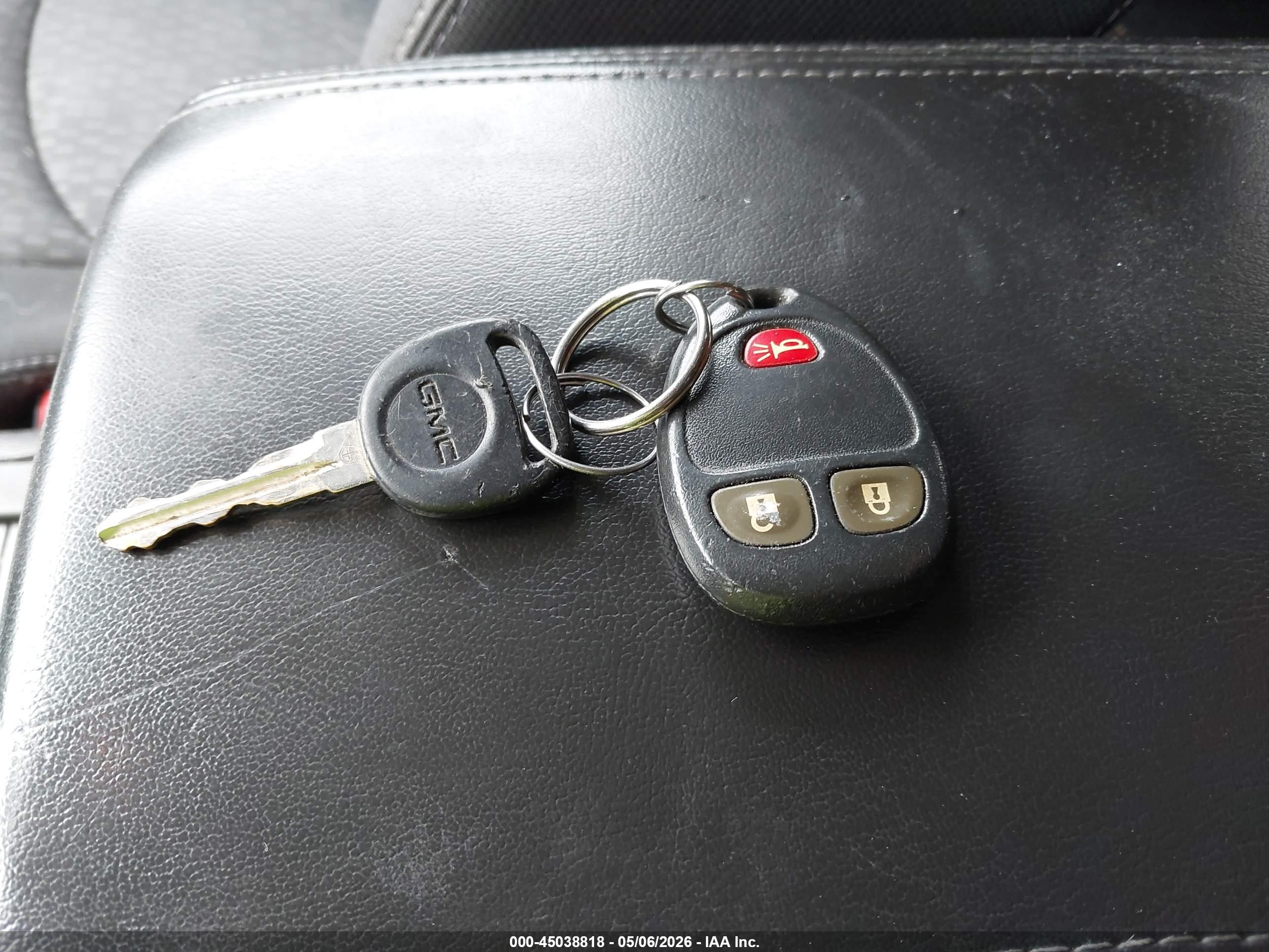 GMC ACADIA image 11