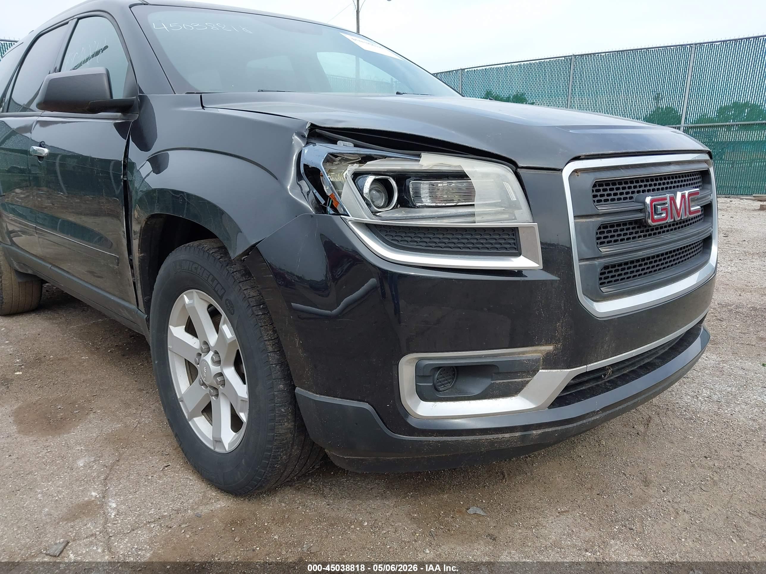 GMC ACADIA image 6