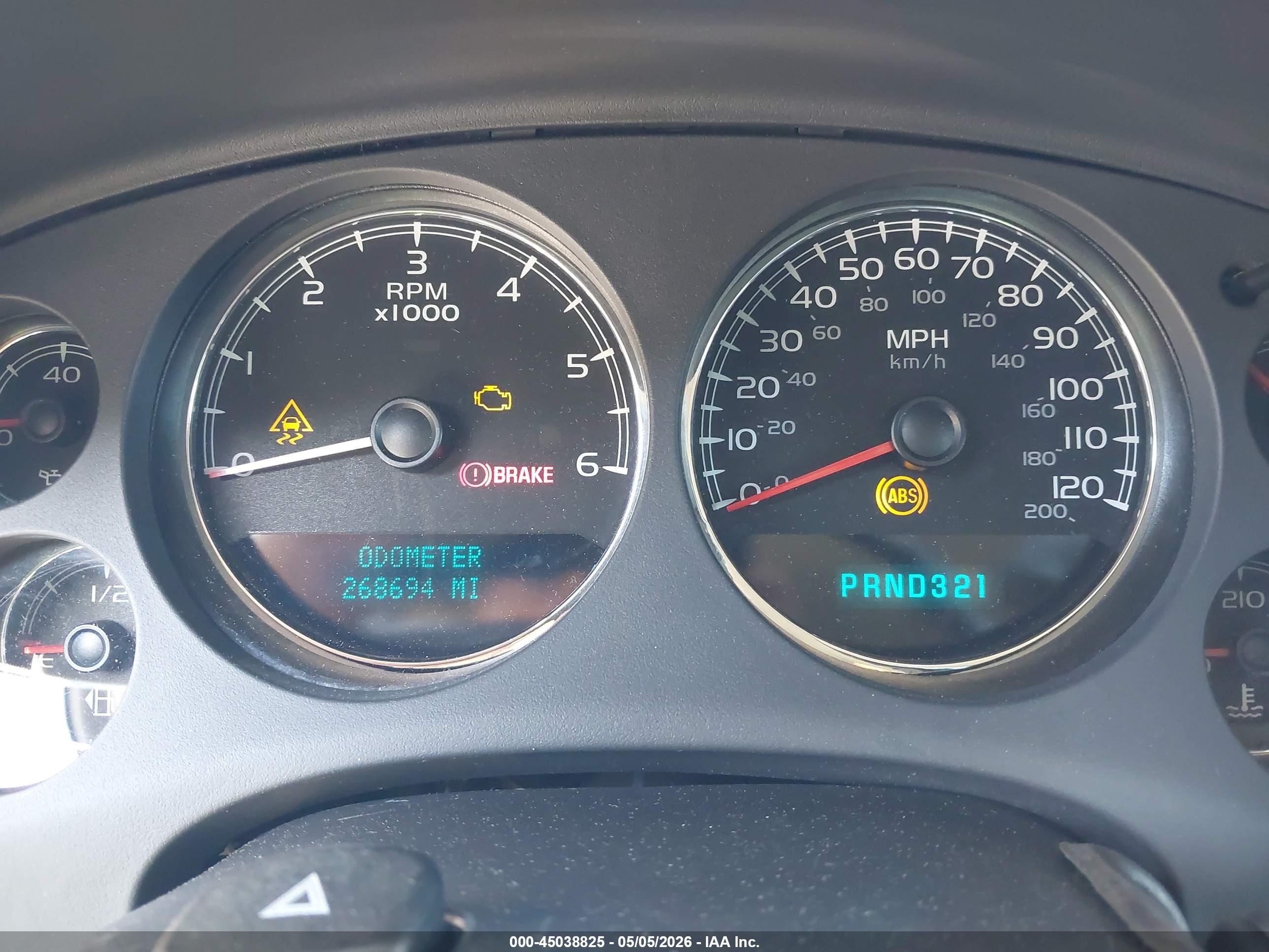 GMC YUKON image 7