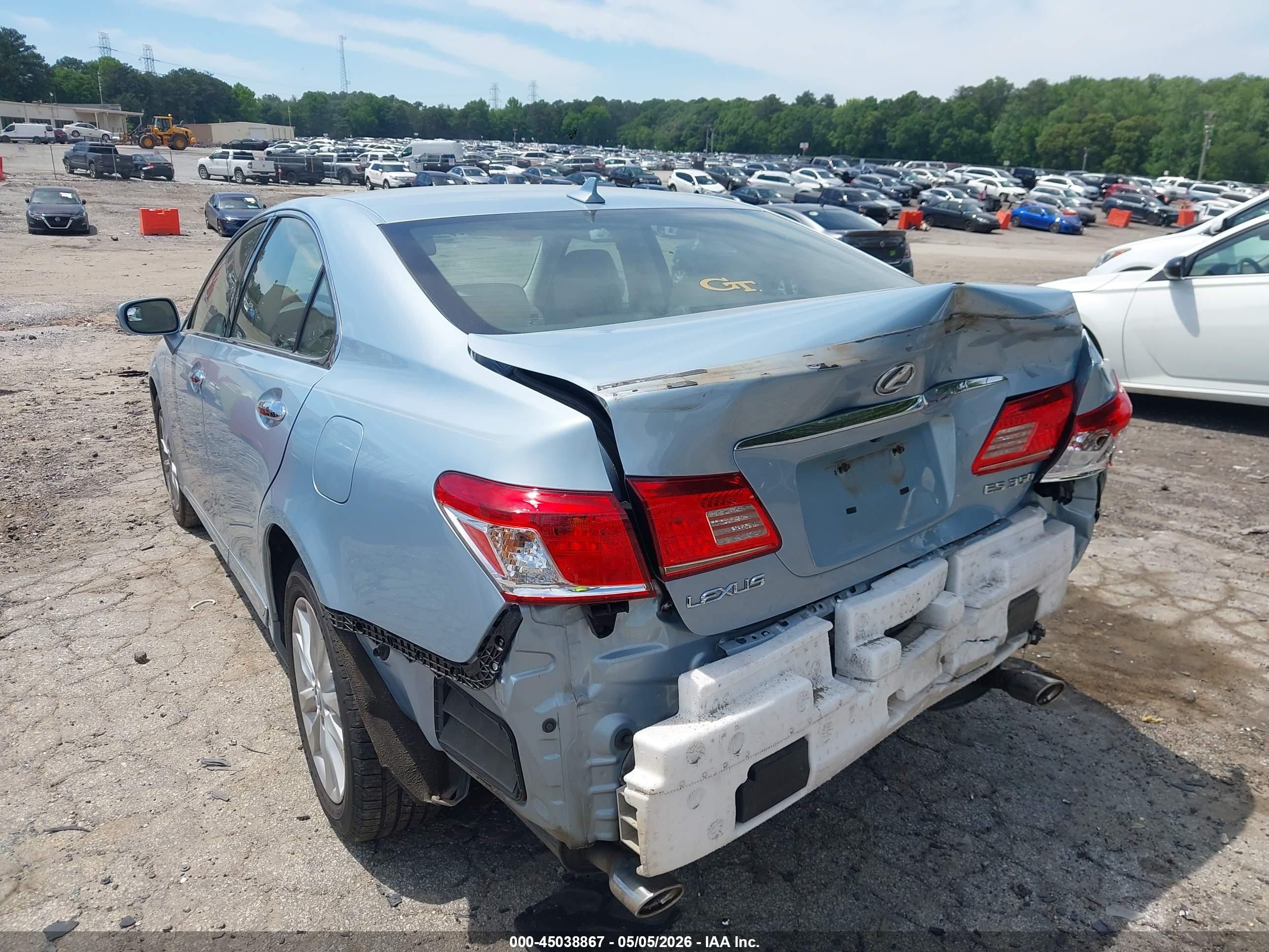 LEXUS ES image 6