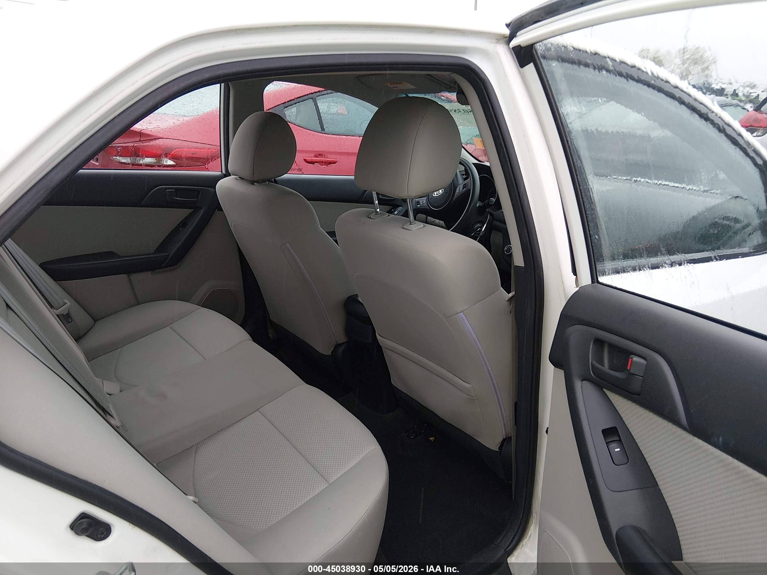 KIA FORTE image 8