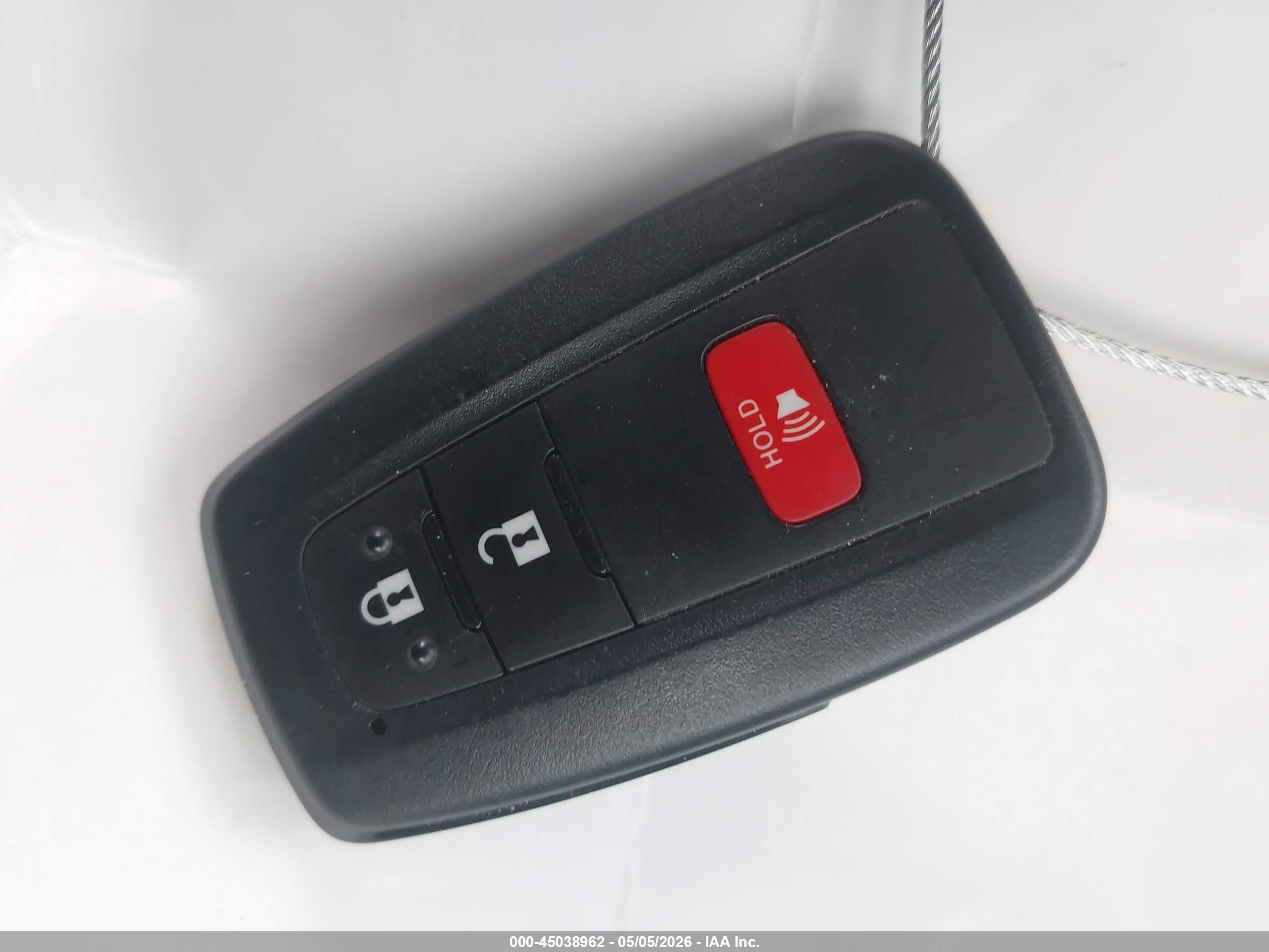 TOYOTA 4RUNNER image 11