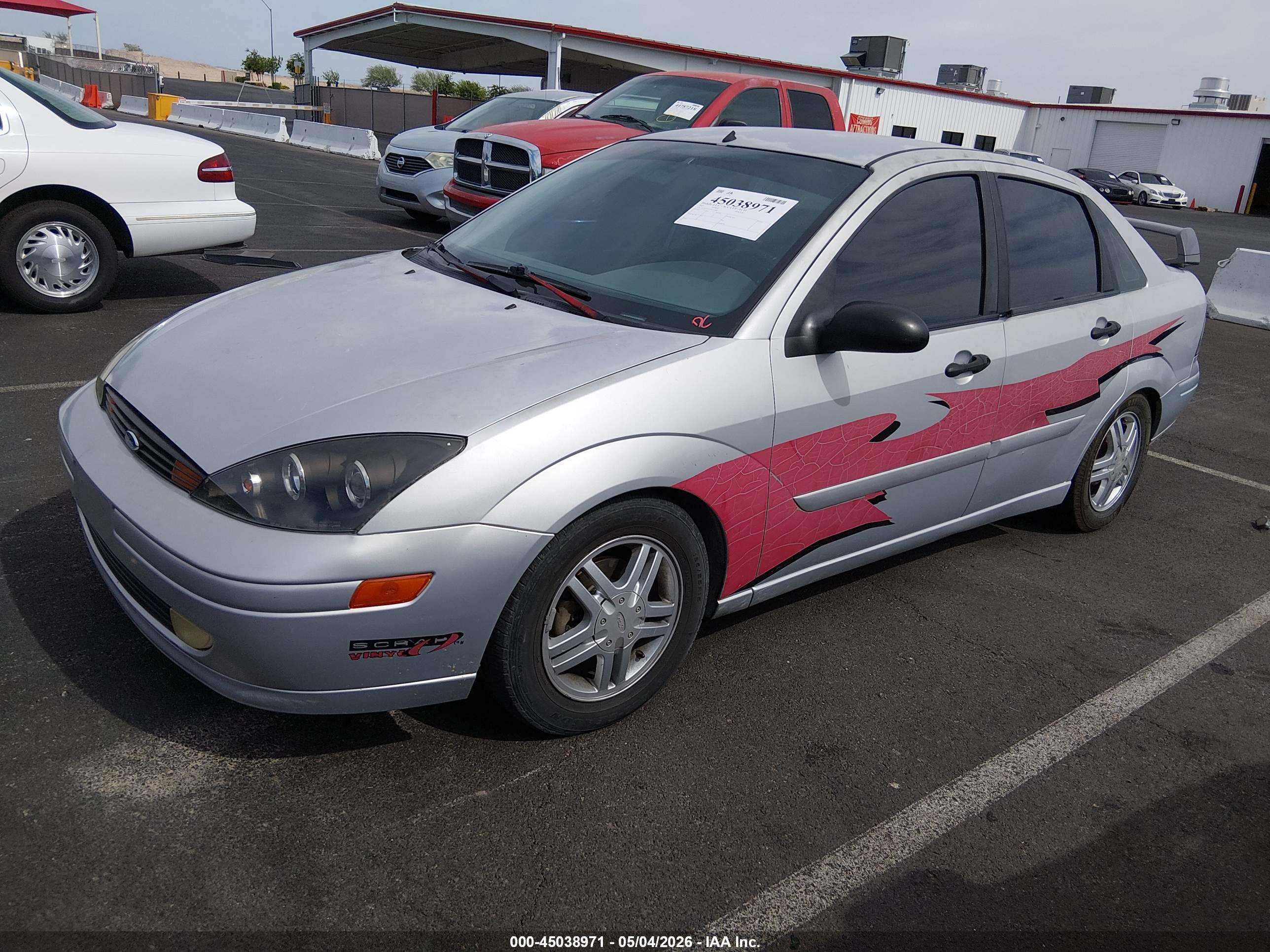 FORD FOCUS image 2