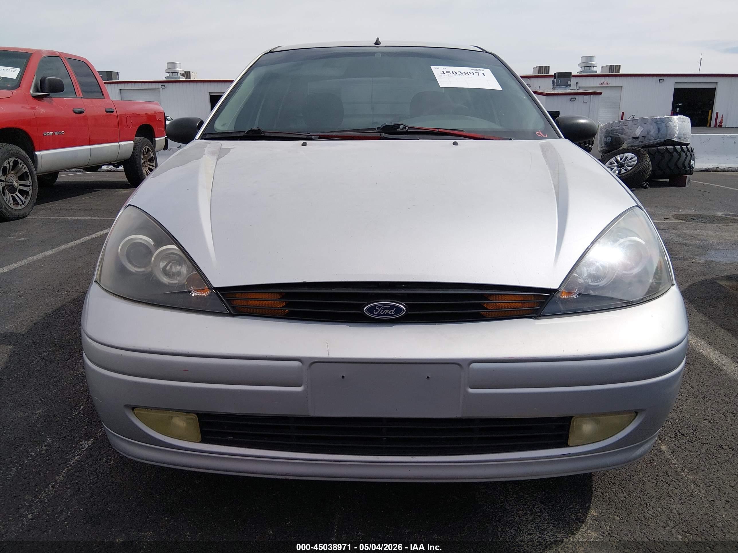 FORD FOCUS image 6