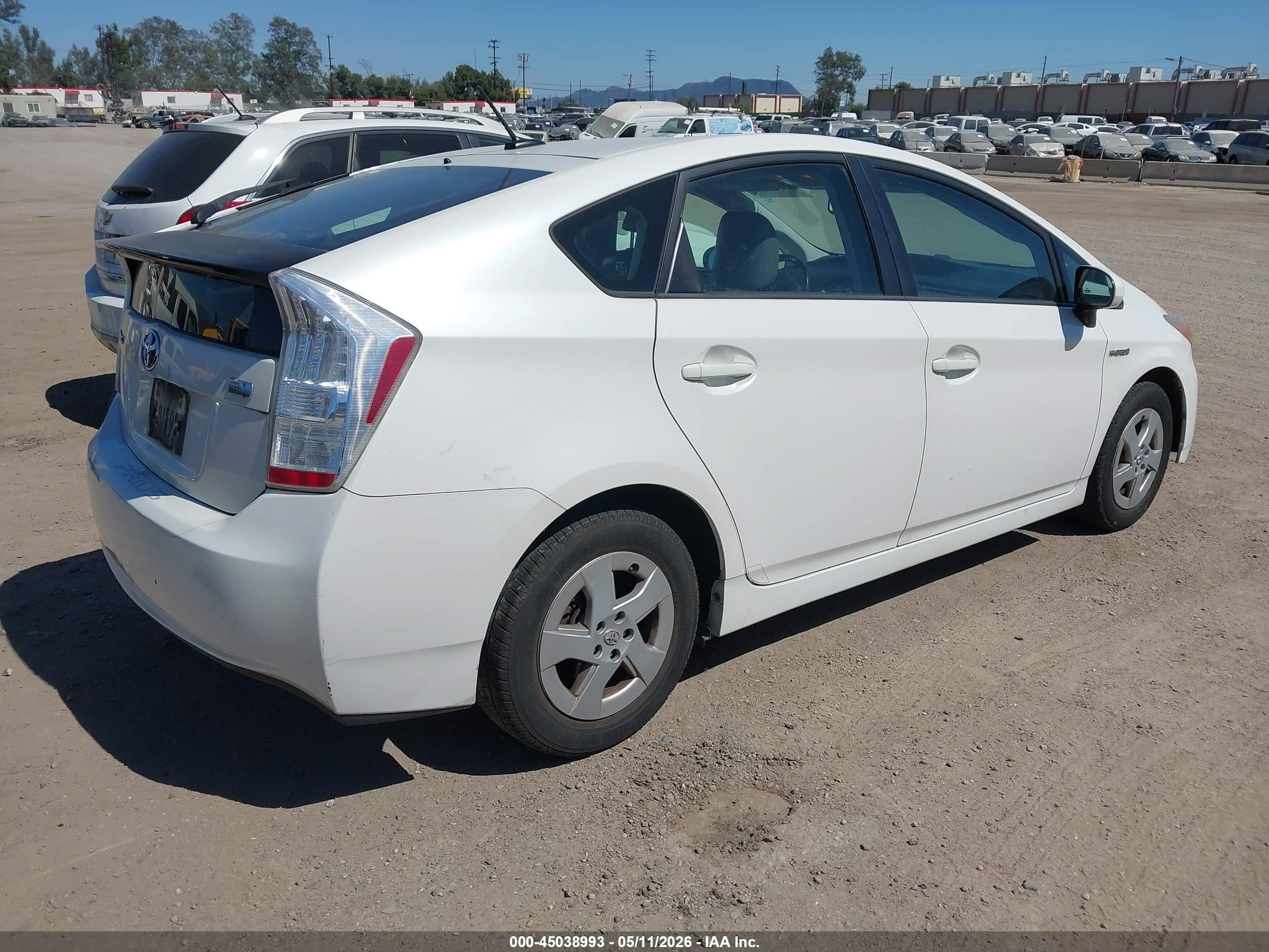 TOYOTA PRIUS image 4