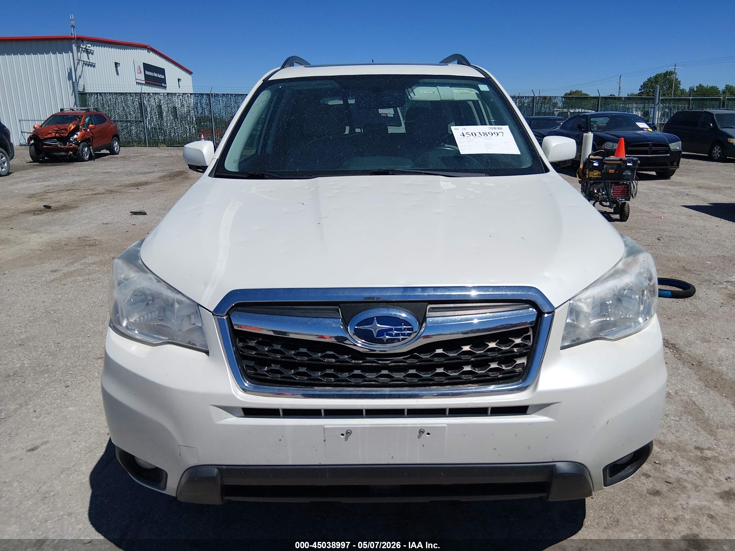 SUBARU FORESTER image 6
