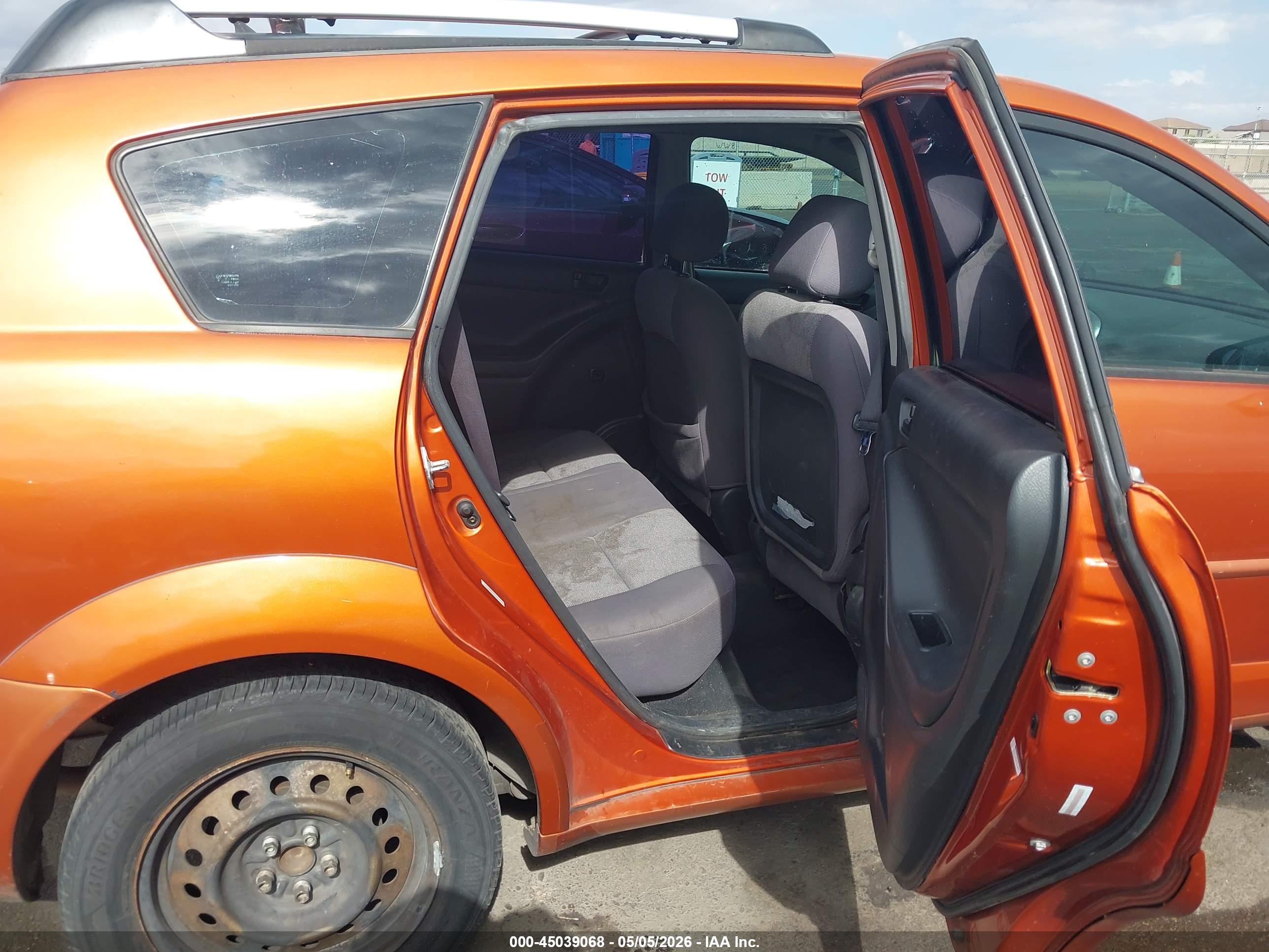 PONTIAC VIBE image 8