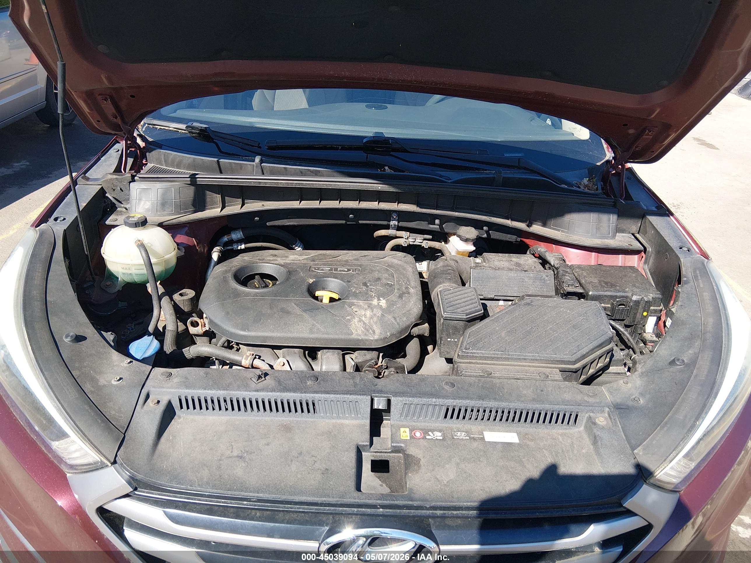 HYUNDAI TUCSON image 10