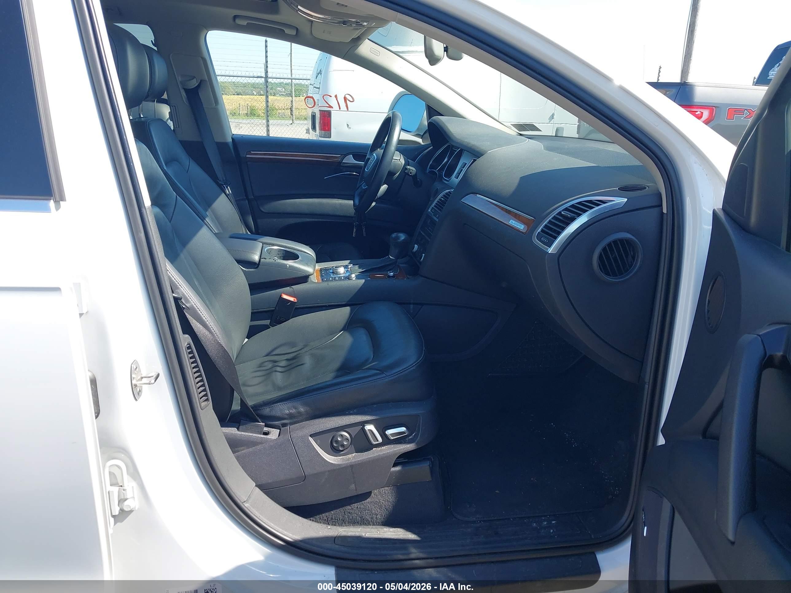 AUDI Q7 image 5