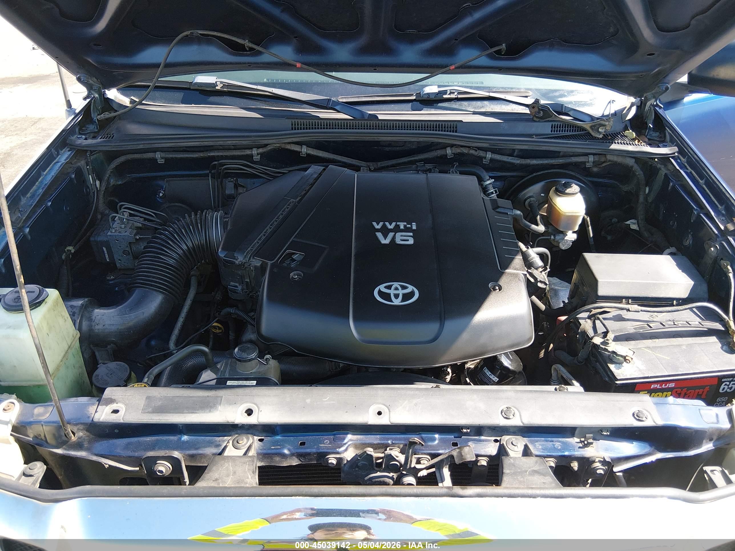 TOYOTA TACOMA image 10