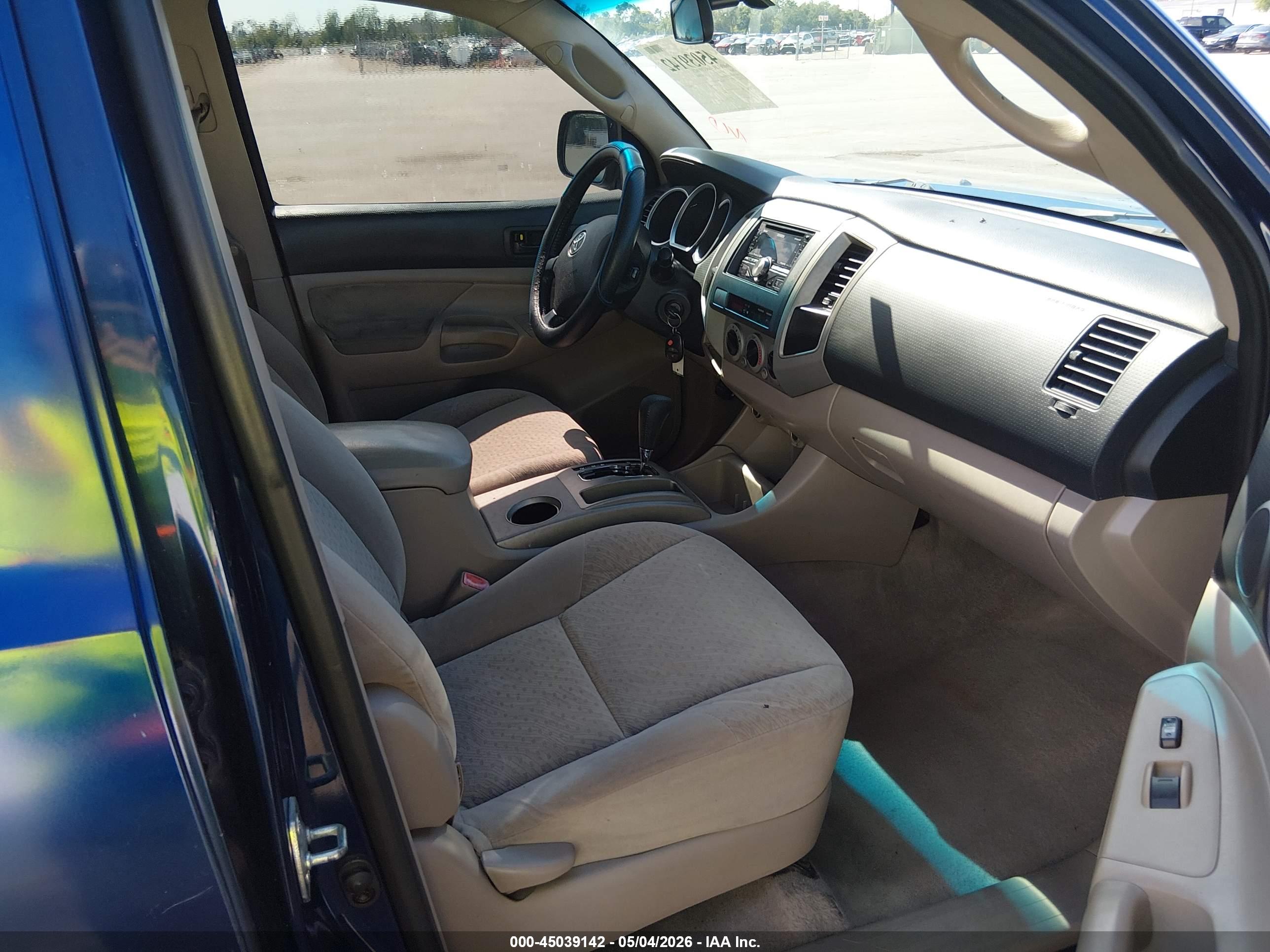 TOYOTA TACOMA image 5