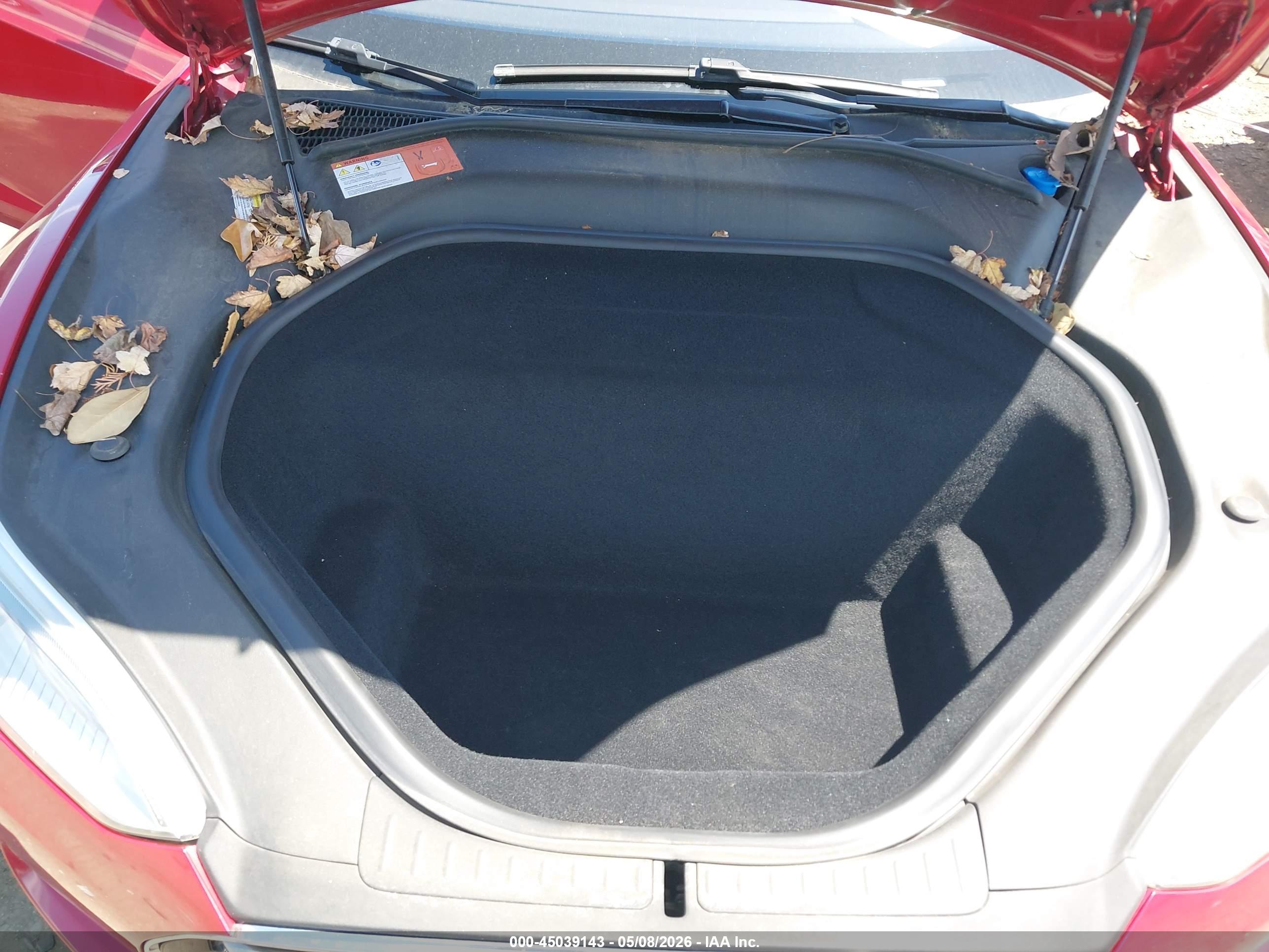 TESLA MODEL image 10