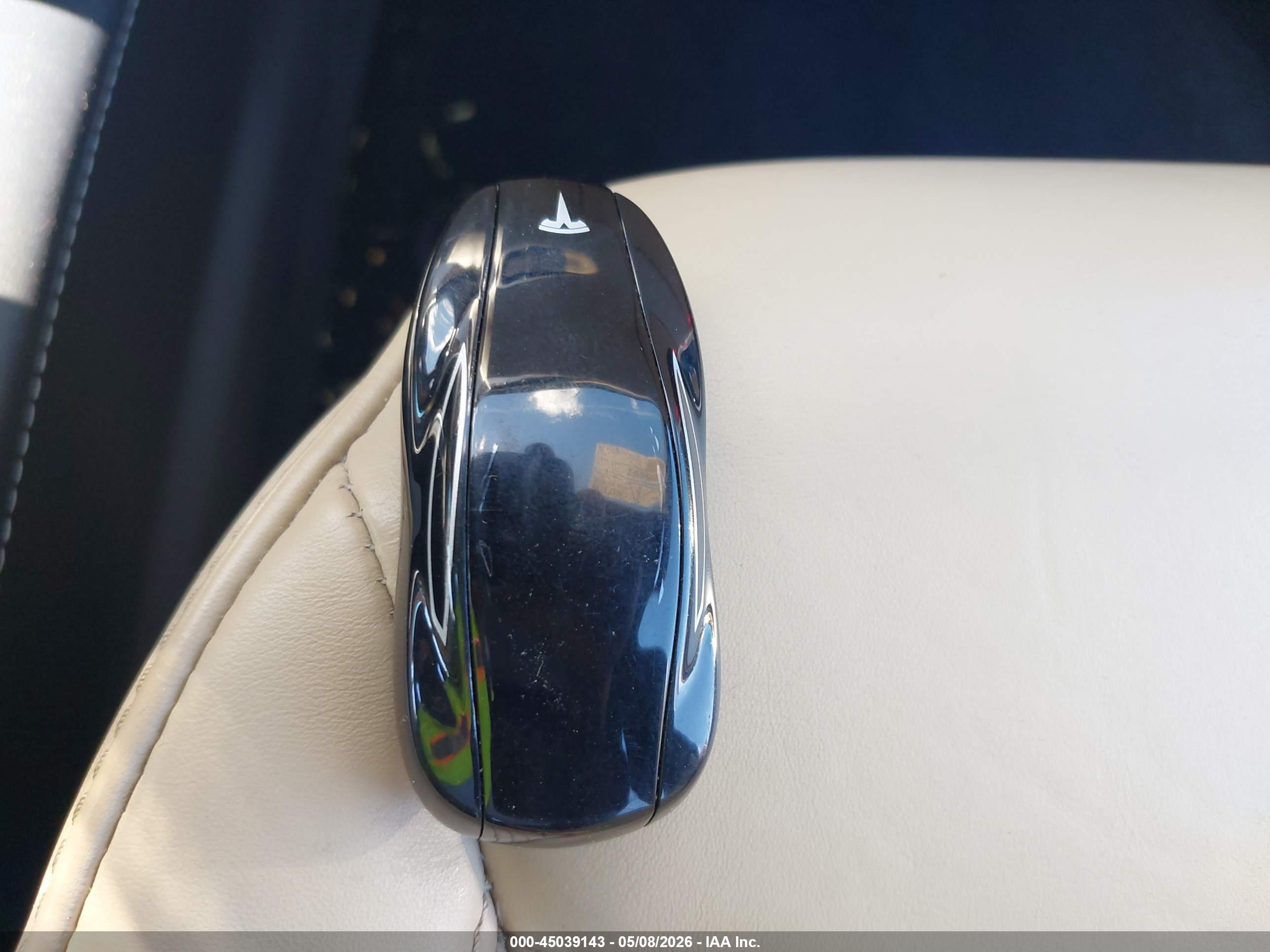 TESLA MODEL image 11