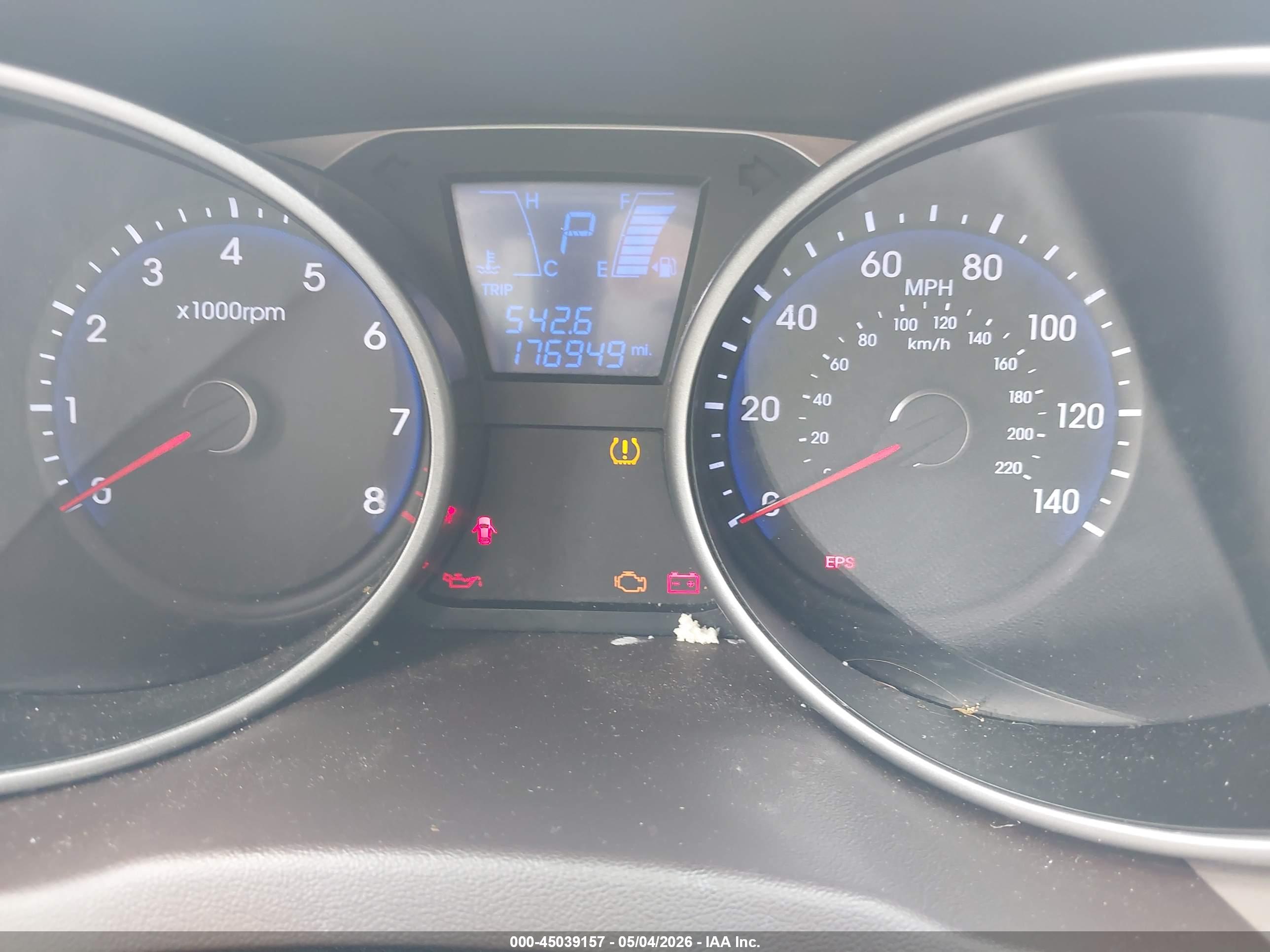HYUNDAI TUCSON image 7