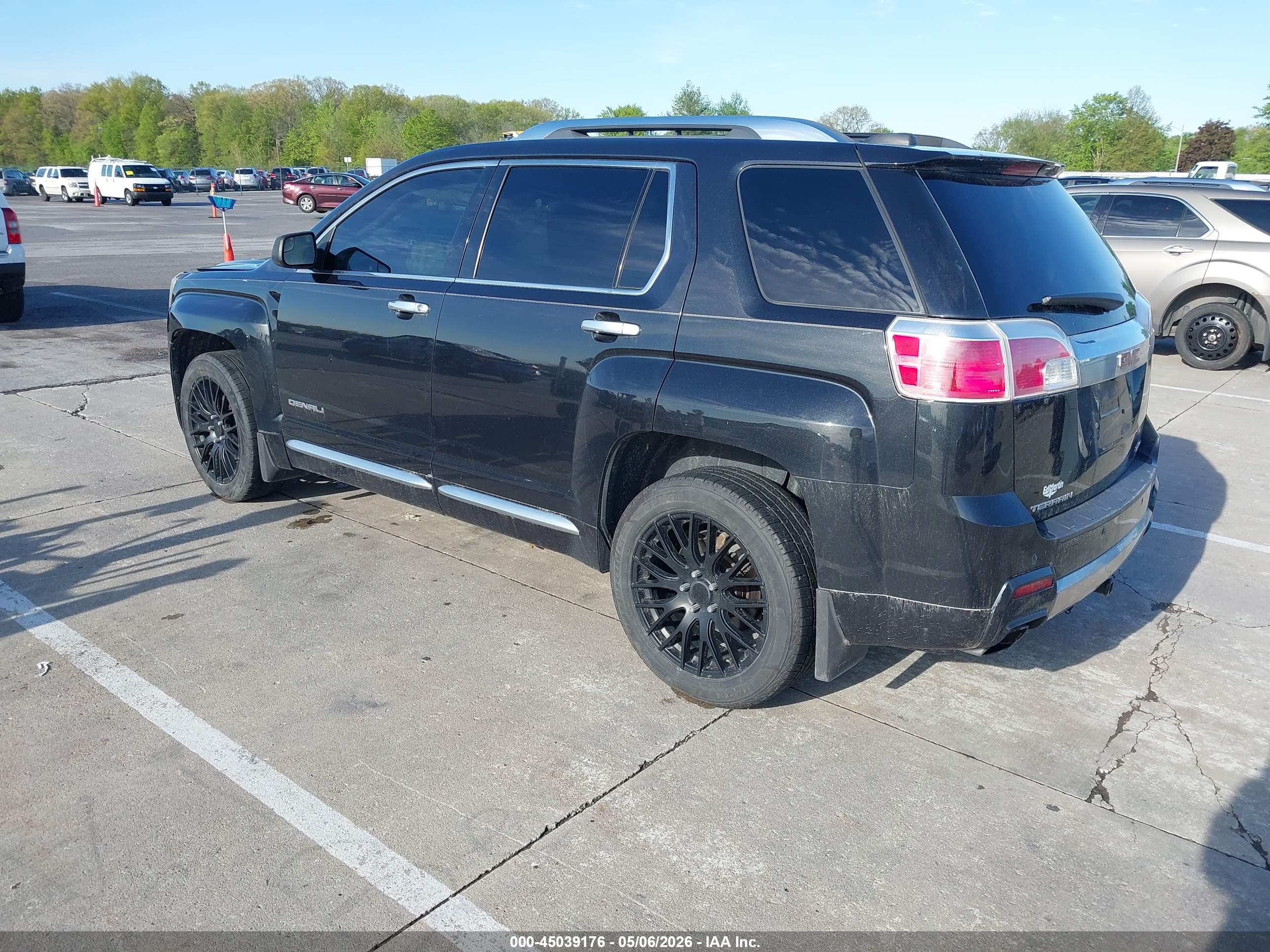 GMC TERRAIN image 3