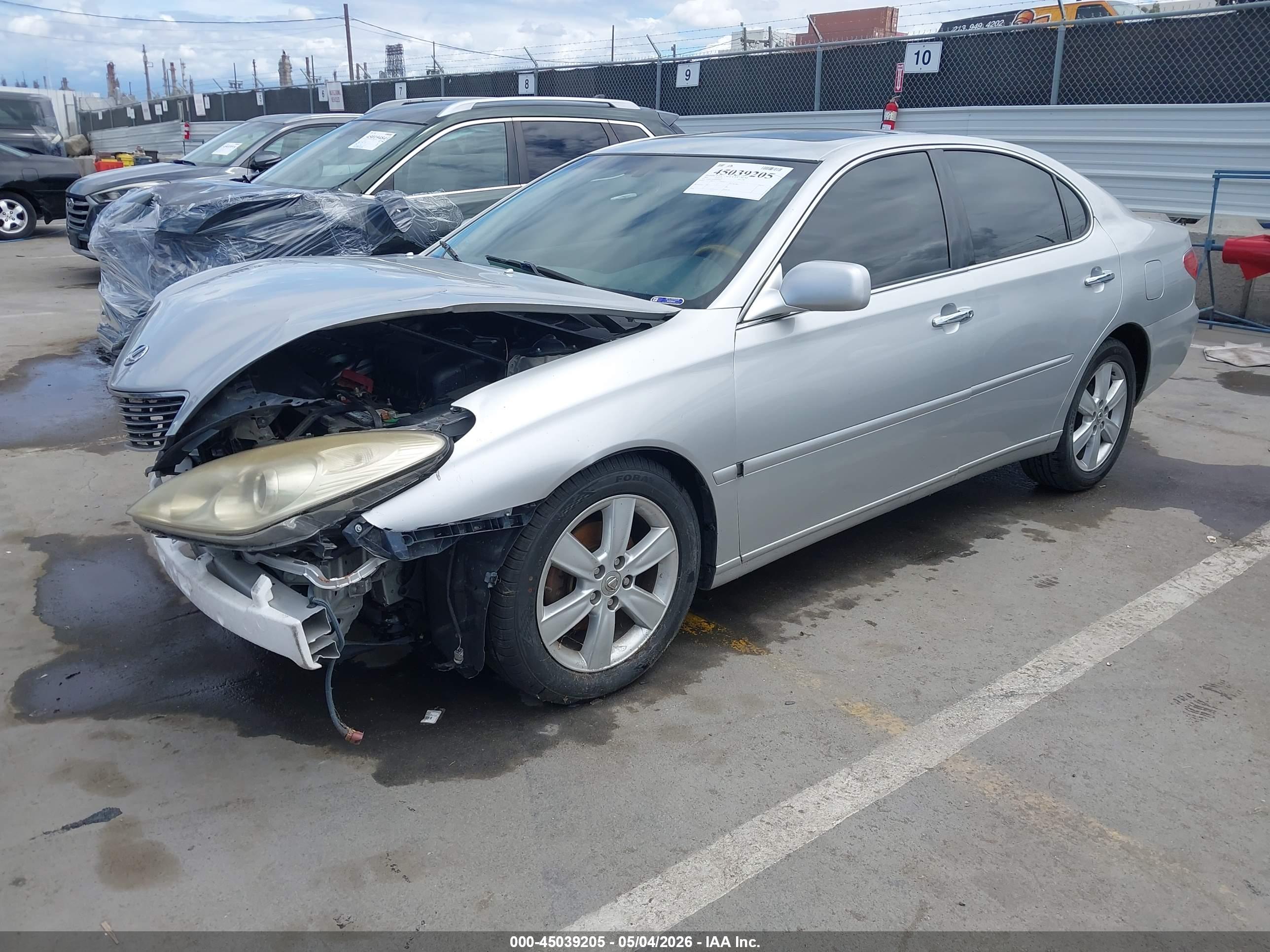 LEXUS ES image 2