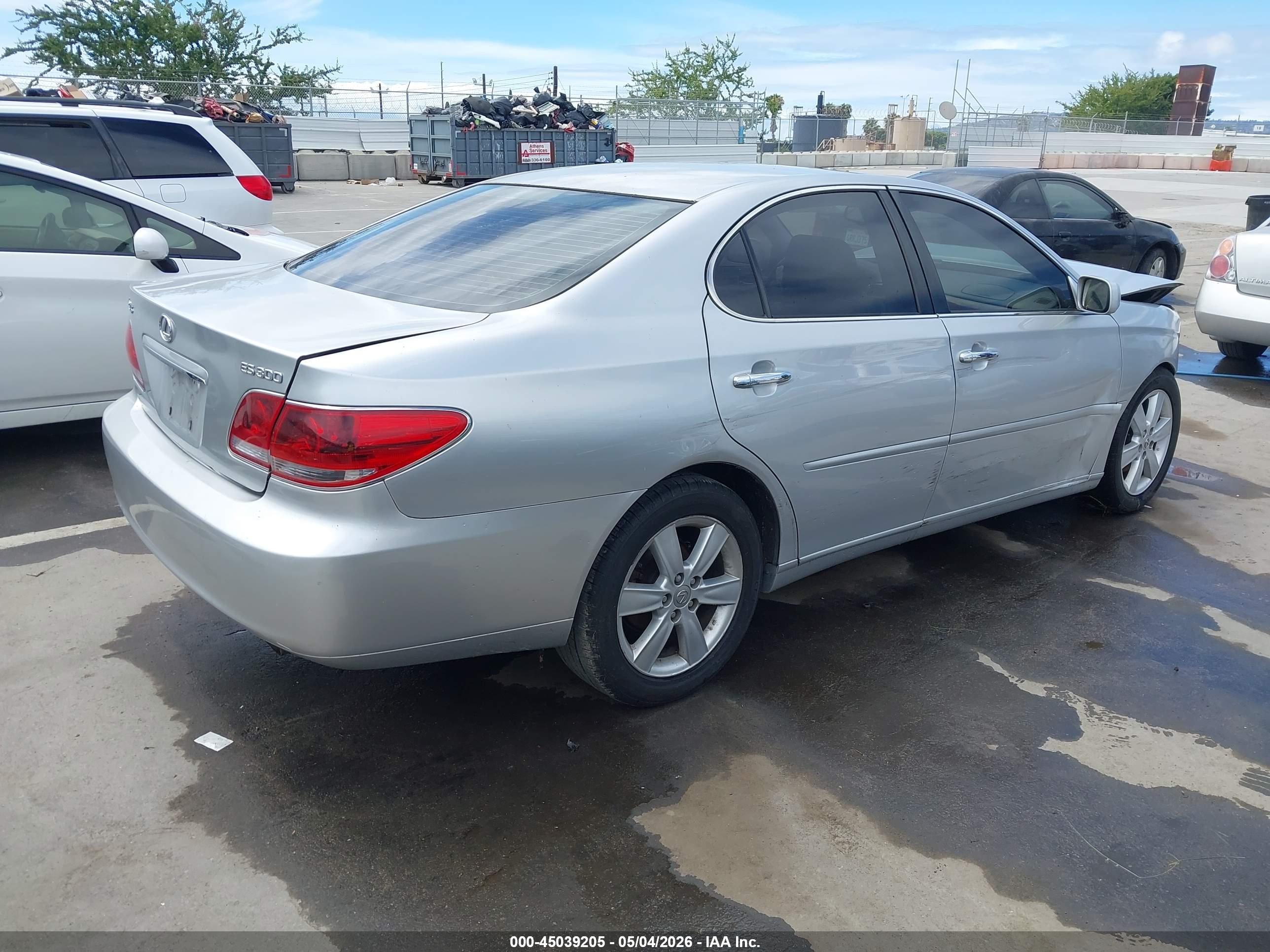 LEXUS ES image 4